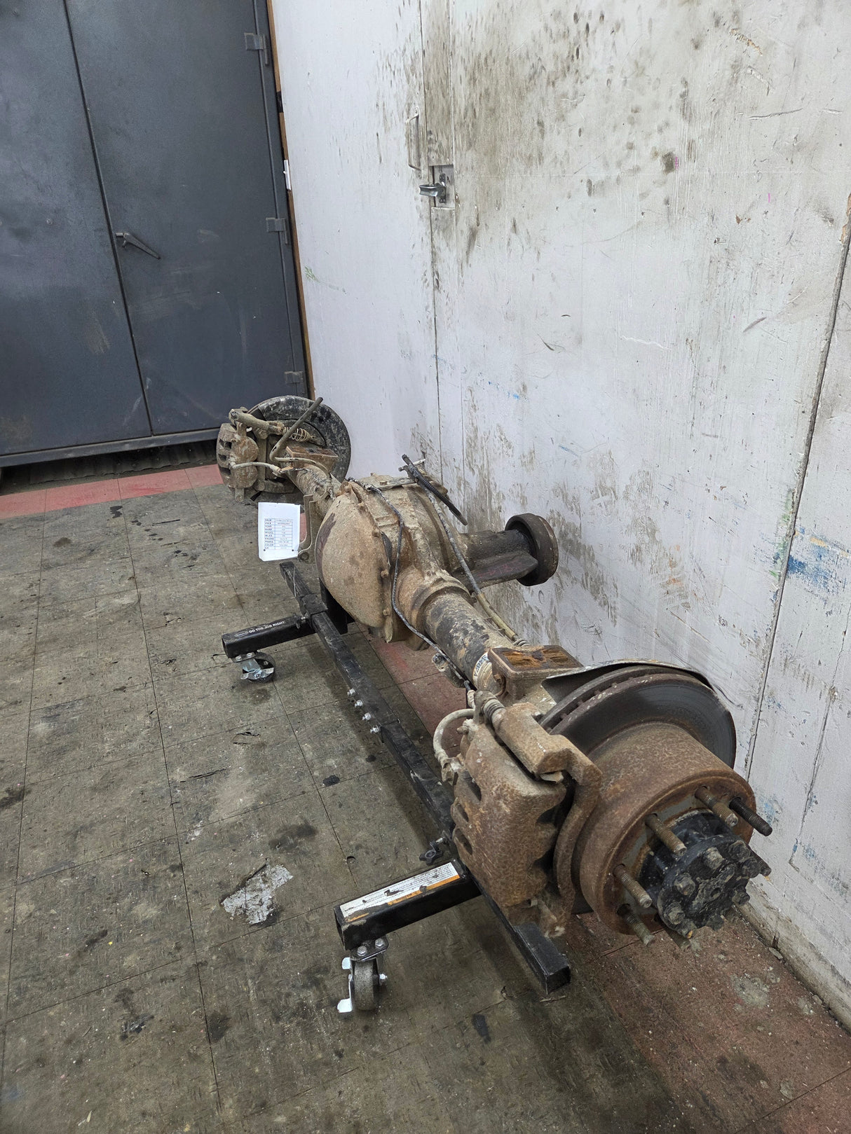 2008-2010 Ford Super Duty F250 F350 SRW Rear Axle 4.10 Gear Ratio 143k miles