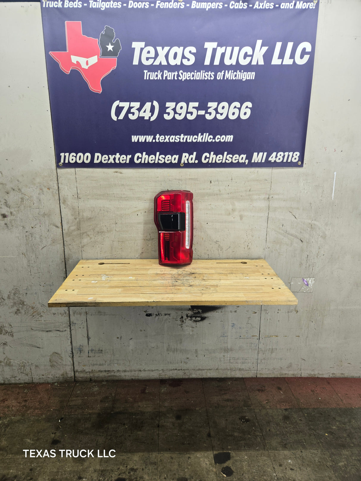 2023-2026 Ford Super Duty F250 F350 F450 LH Driver Side Incandescent Tail Light With Bliss PC3B-13B505-BH