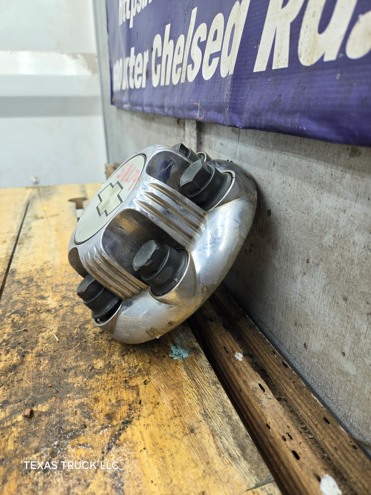 1999-2014 OEM Chevrolet Silverado Wheel Center Hub Cap Lug Cover 9598133