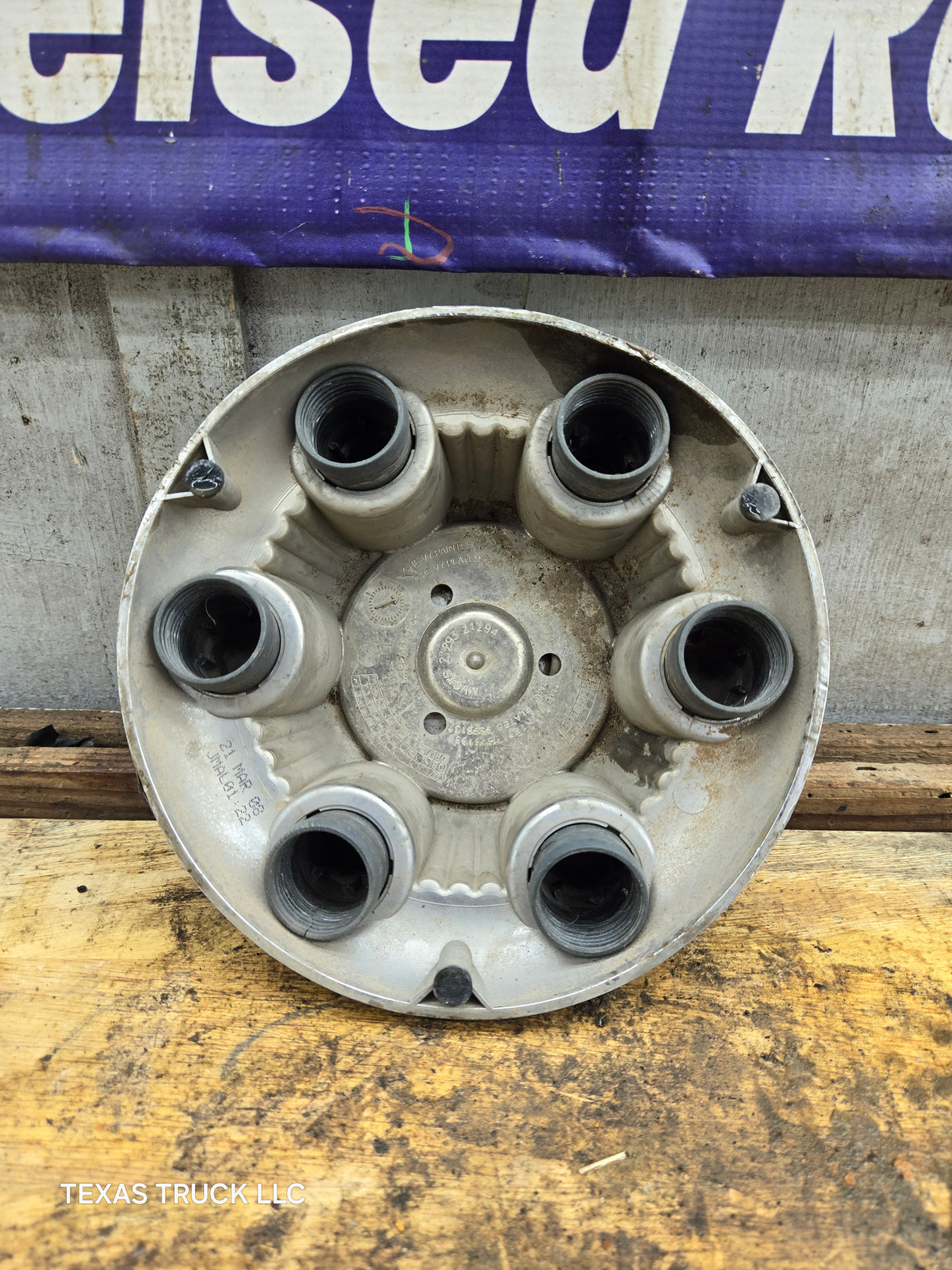 1999-2014 OEM Chevrolet Silverado Wheel Center Hub Cap Lug Cover 9598133