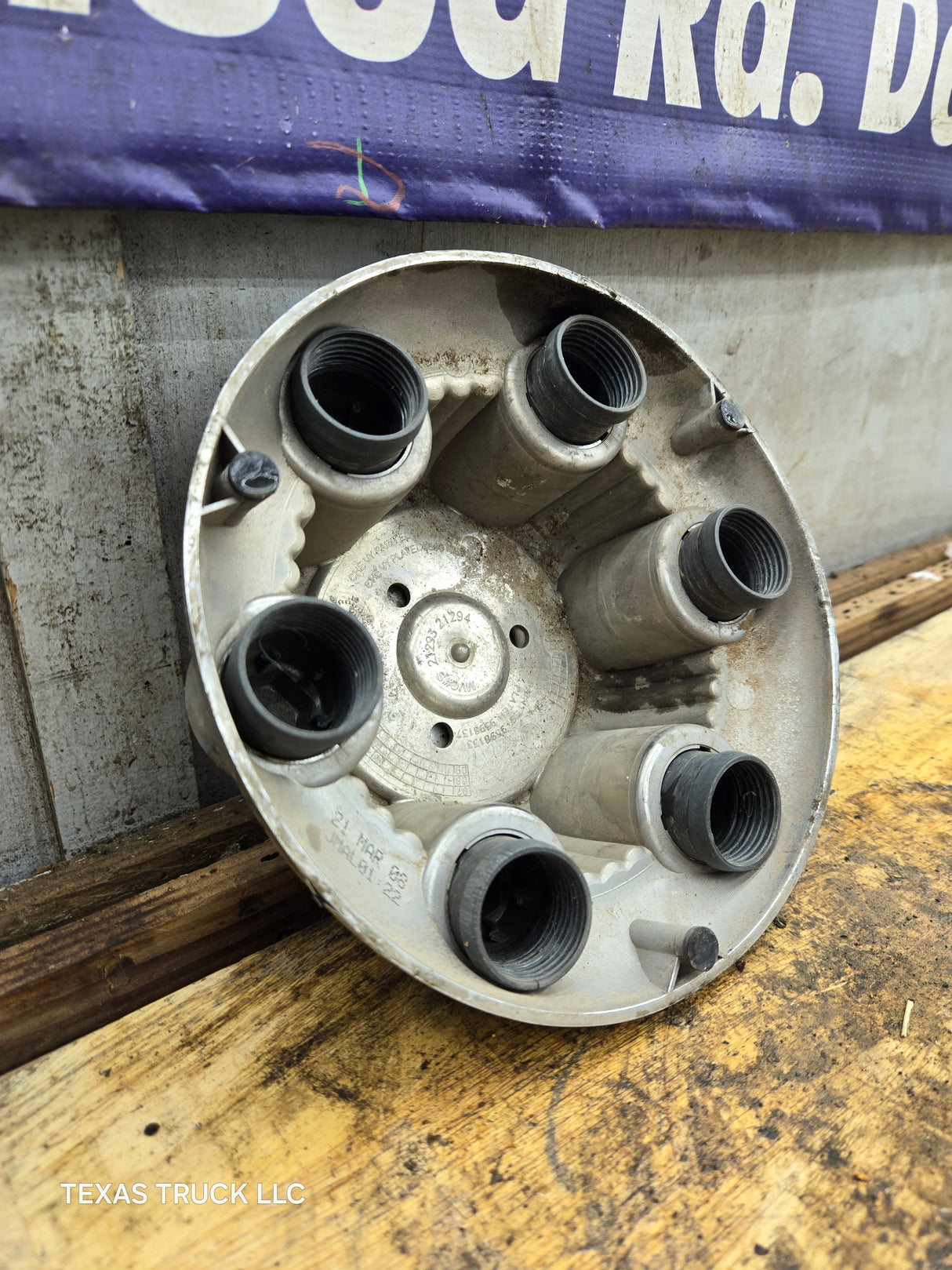 1999-2014 OEM Chevrolet Silverado Wheel Center Hub Cap Lug Cover 9598133