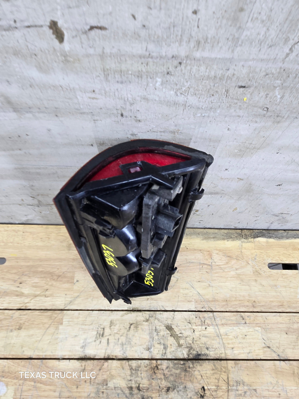 1988-1998 Chevrolet / GMC RH Passenger Side Tail Light