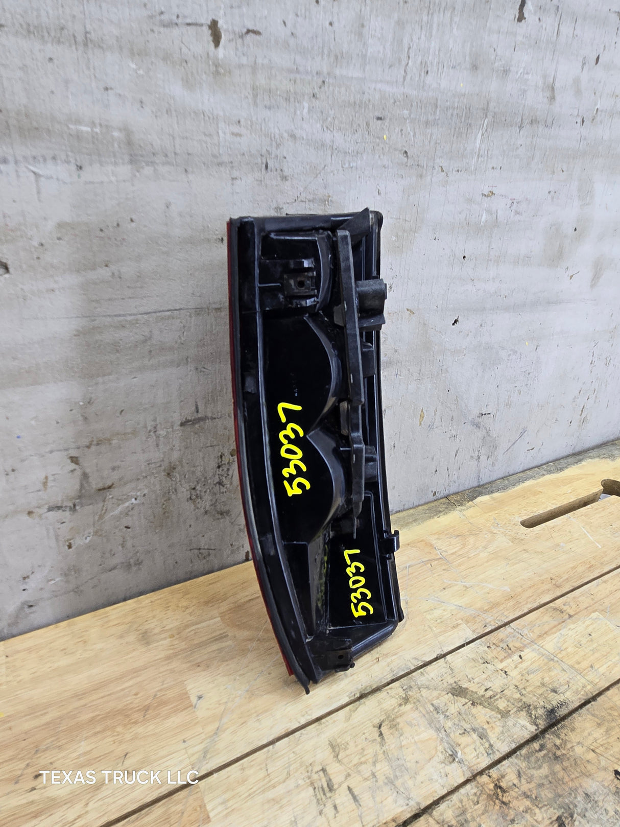 1988-1998 Chevrolet / GMC RH Passenger Side Tail Light