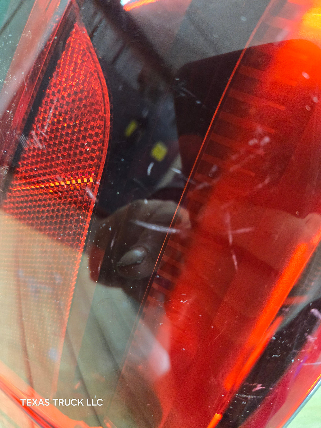 2019-2023 GMC Sierra 1500 2500 3500 HD RH Passenger Side Tail Light 85115888