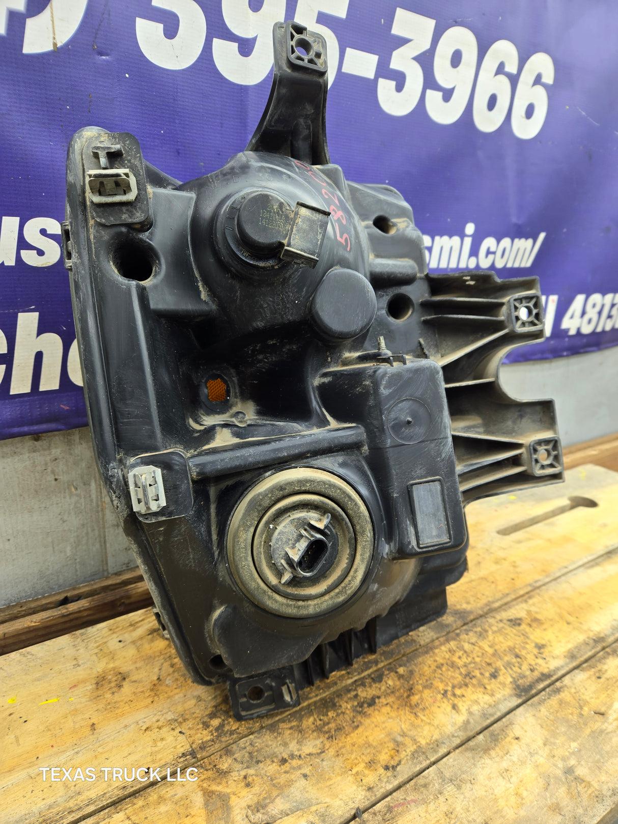 2008-2010 Ford Super Duty F250 F350 F450 F550 LH Driver Side Composite Head Light 44ZH-1849B 8C24-13006-A