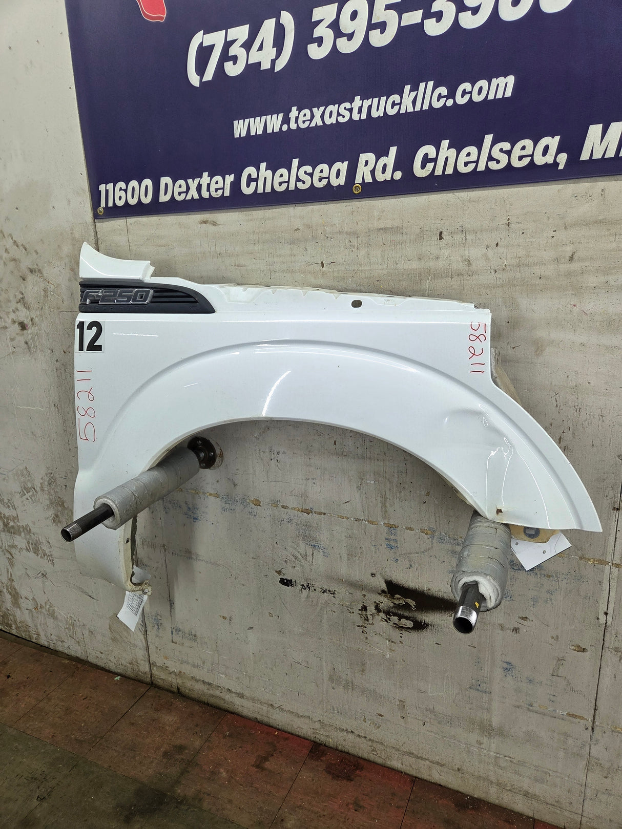 2011-2016 Ford Super Duty F250 F350 RH Passenger Side Front Fender Quarter Panel - Oxford White