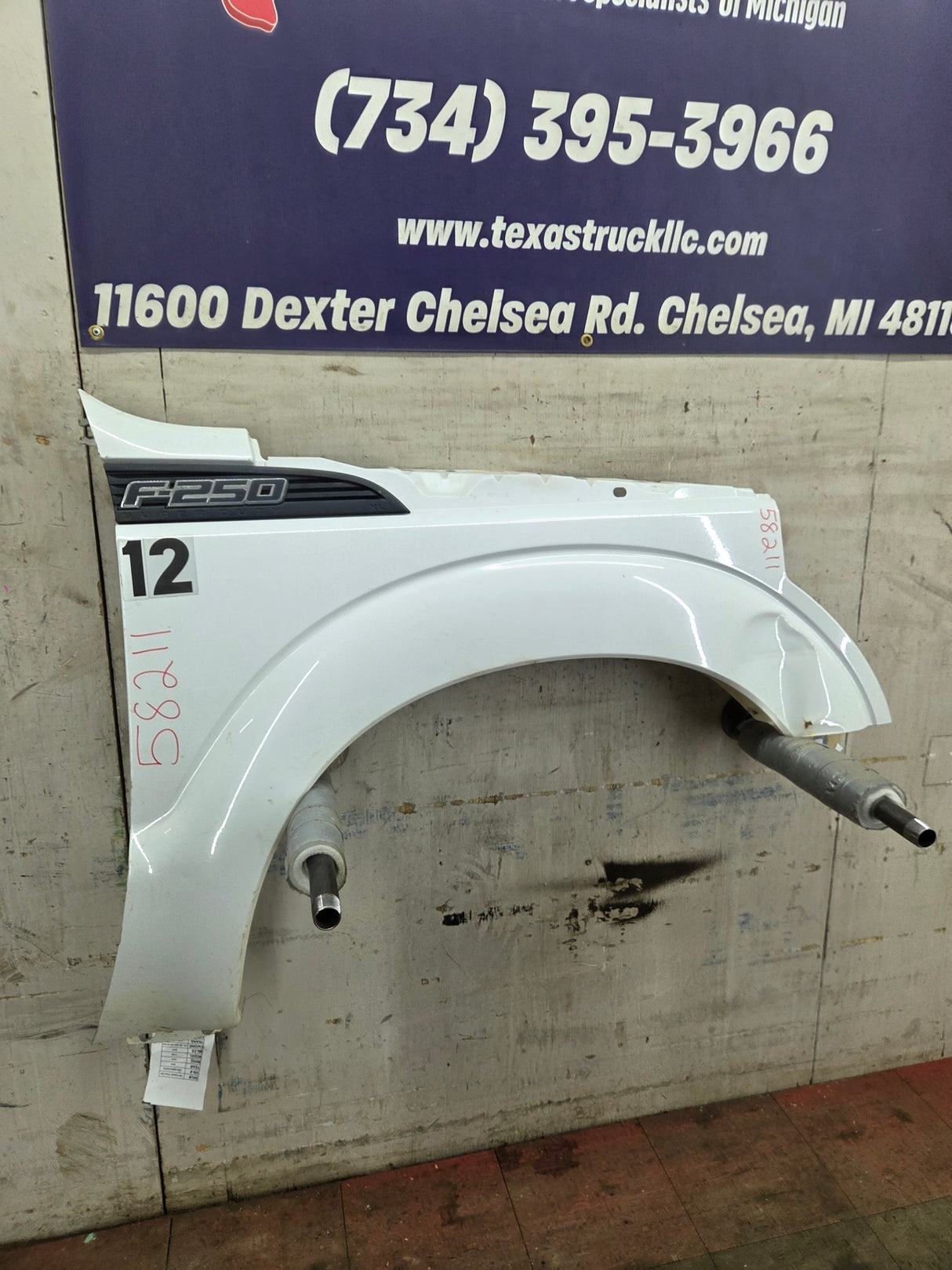 2011-2016 Ford Super Duty F250 F350 RH Passenger Side Front Fender Quarter Panel - Oxford White
