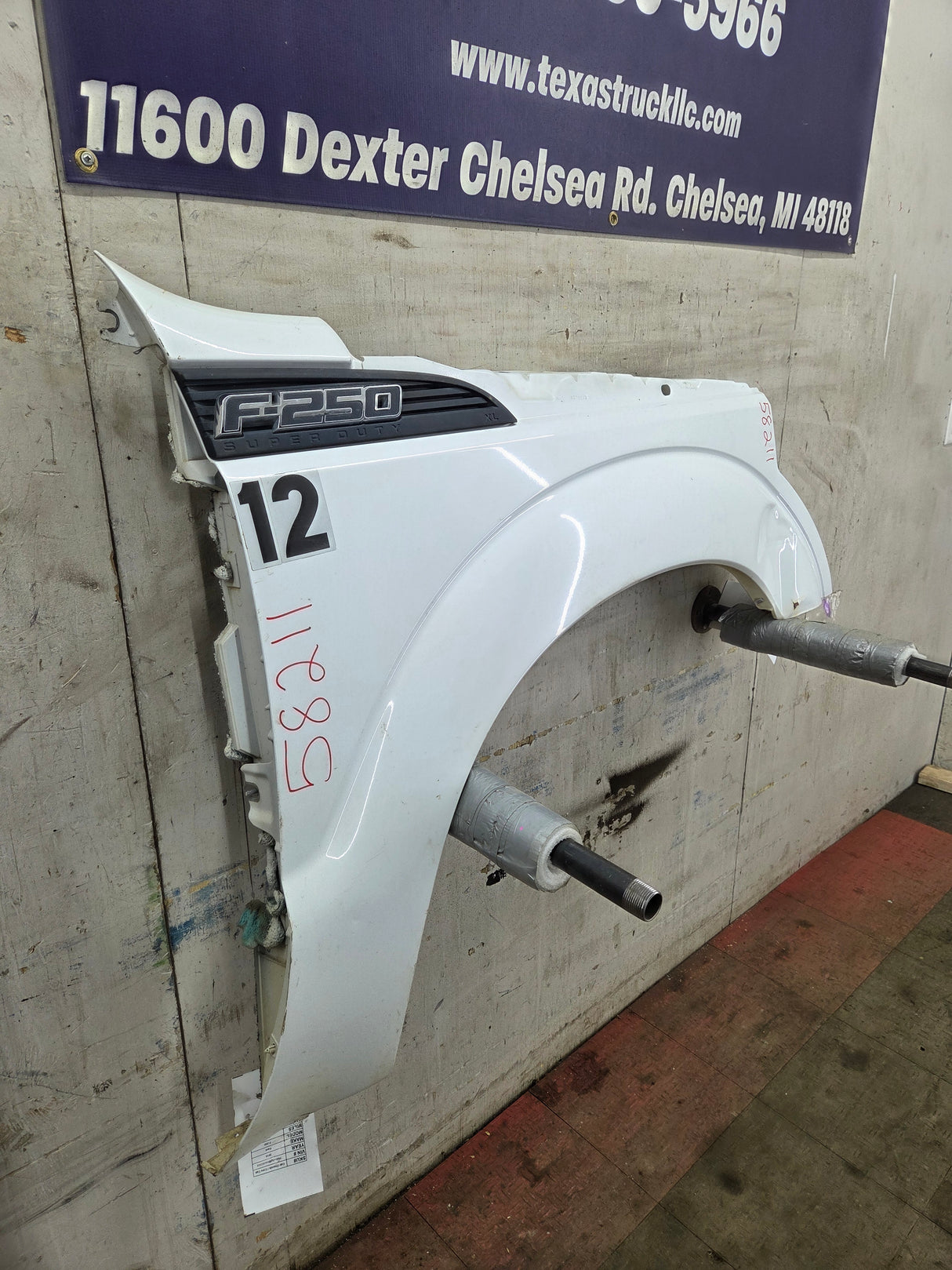 2011-2016 Ford Super Duty F250 F350 RH Passenger Side Front Fender Quarter Panel - Oxford White