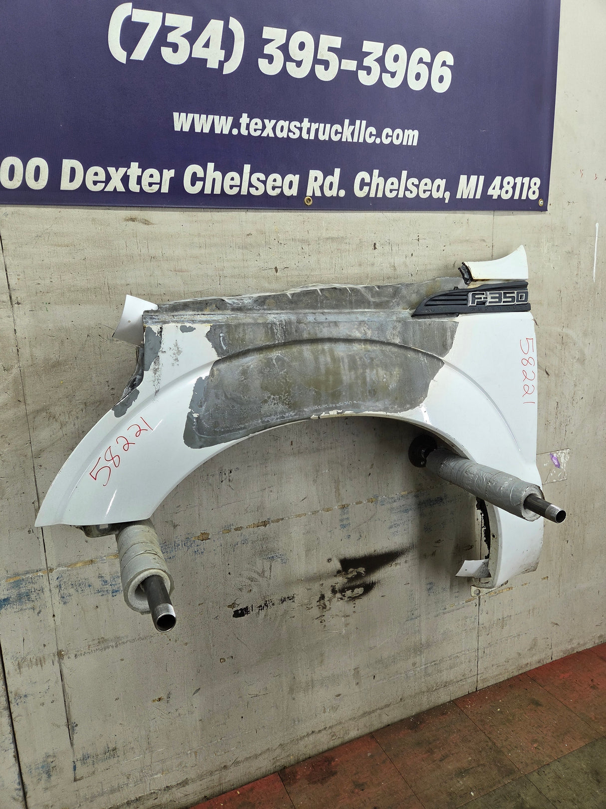 2011-2016 Ford Super Duty F250 F350 LH Driver Side Front Fender