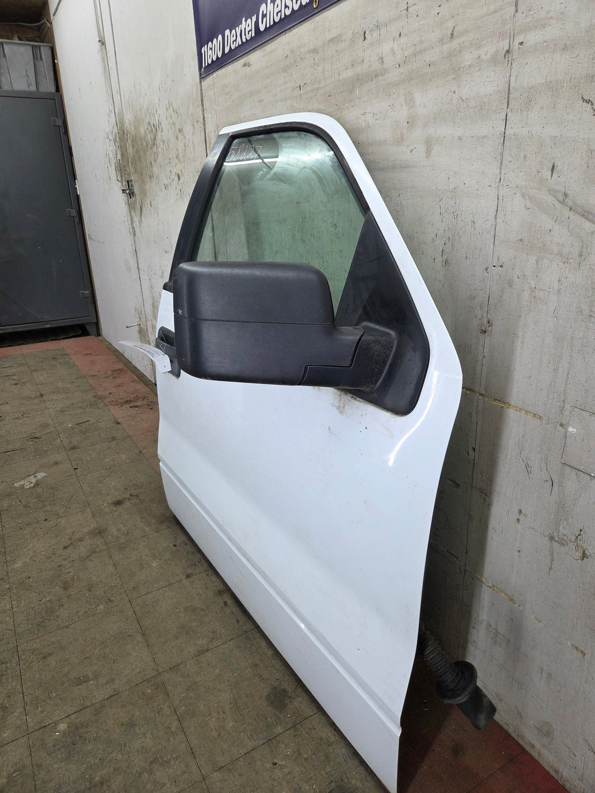2004-2008 Ford F150 RH Passenger Side Front Door Regular/Extended Cab
