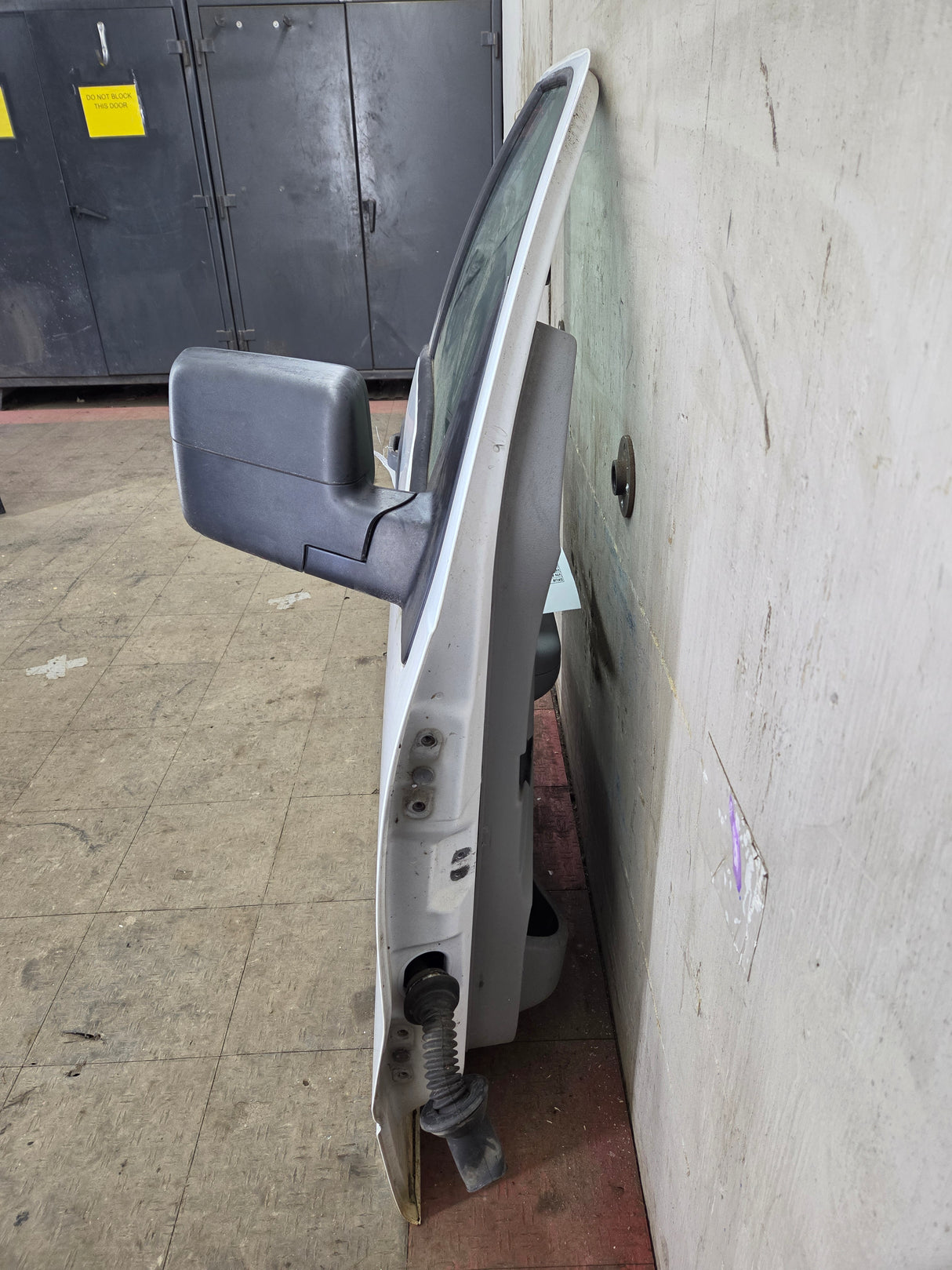 2004-2008 Ford F150 RH Passenger Side Front Door Regular/Extended Cab
