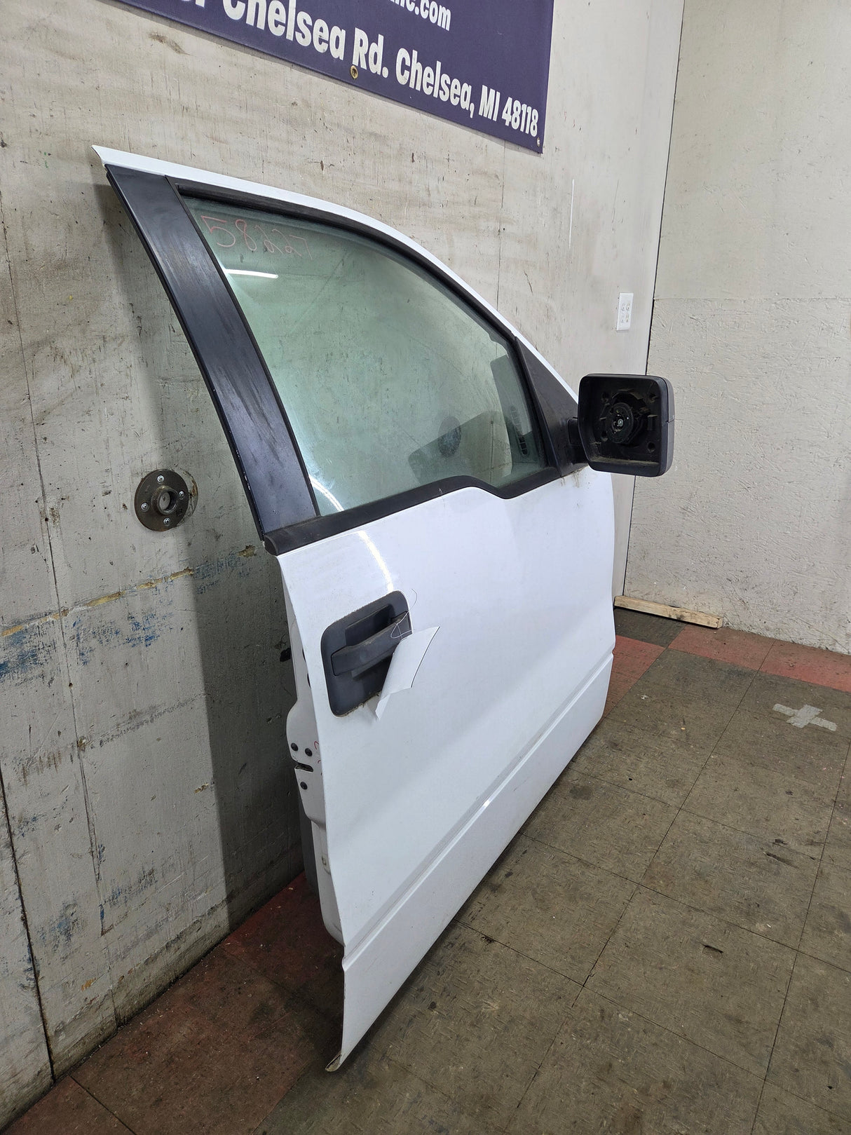 2004-2008 Ford F150 RH Passenger Side Front Door Regular/Extended Cab