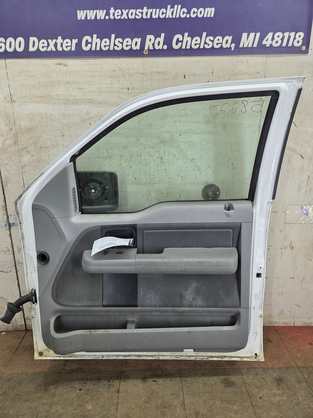 2004-2008 Ford F150 RH Passenger Side Front Door Regular/Extended Cab