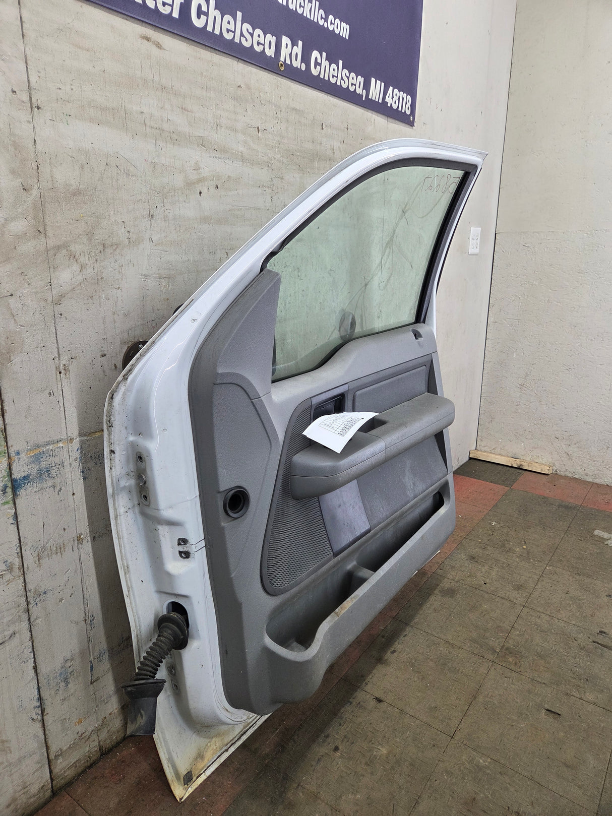 2004-2008 Ford F150 RH Passenger Side Front Door Regular/Extended Cab