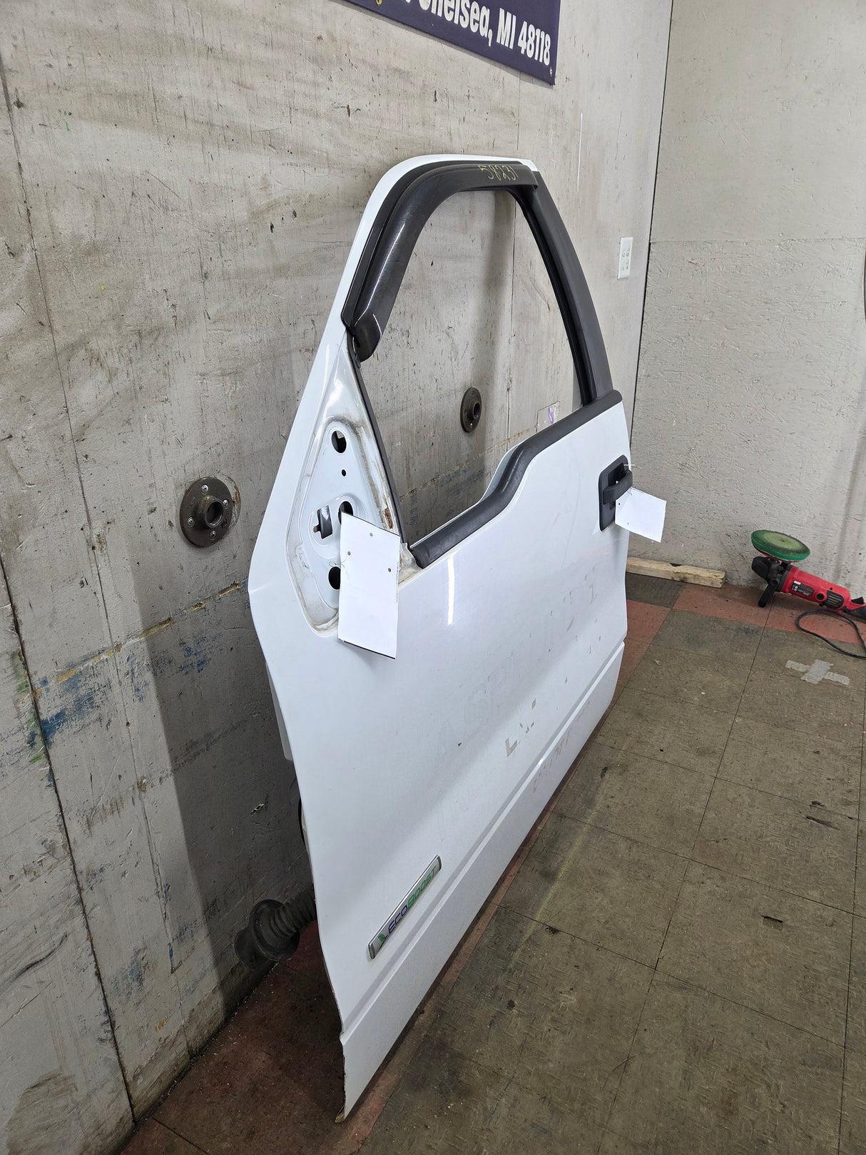 2009-2014 Ford F150 LH Driver Side Front Door