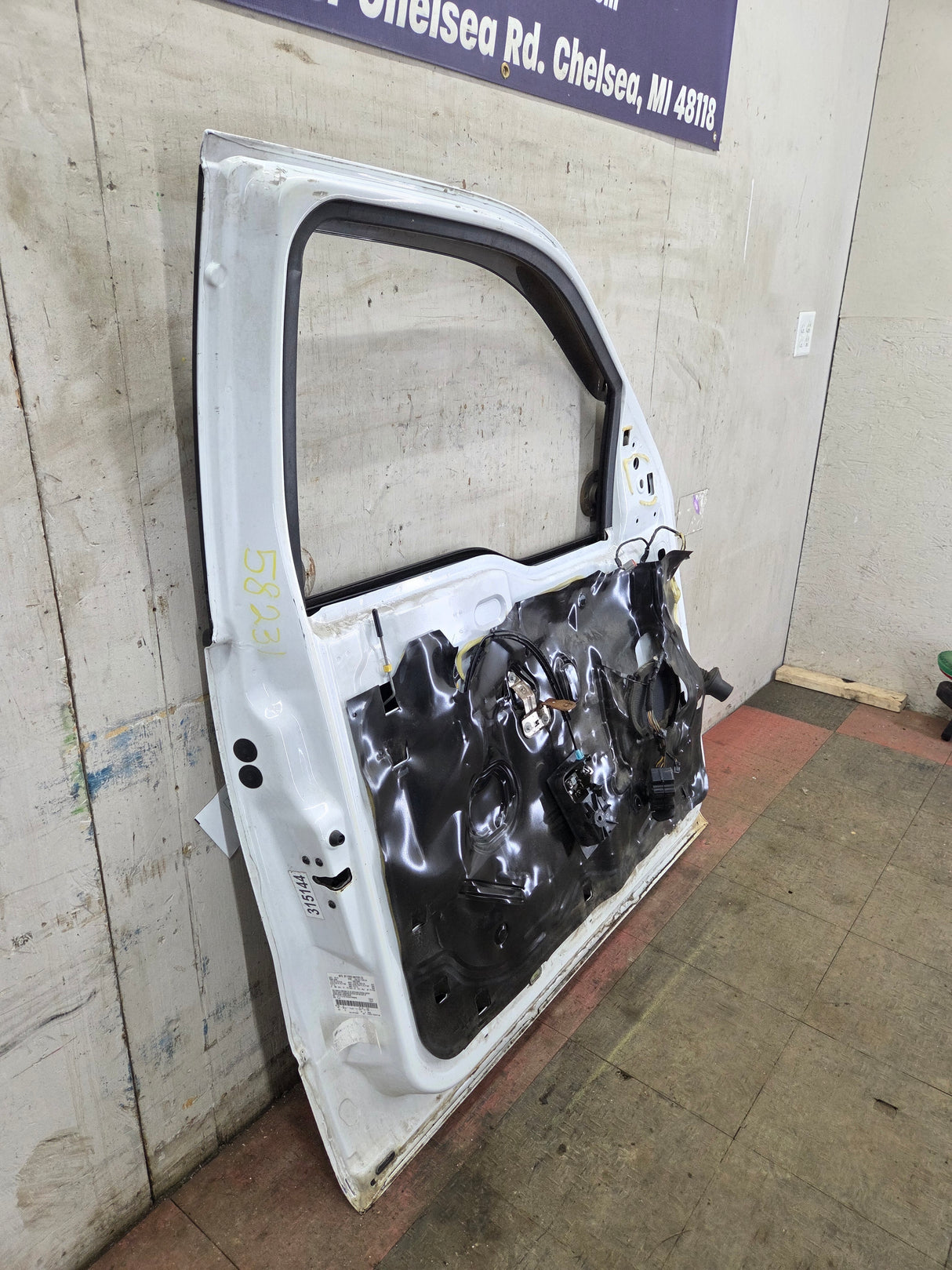2009-2014 Ford F150 LH Driver Side Front Door