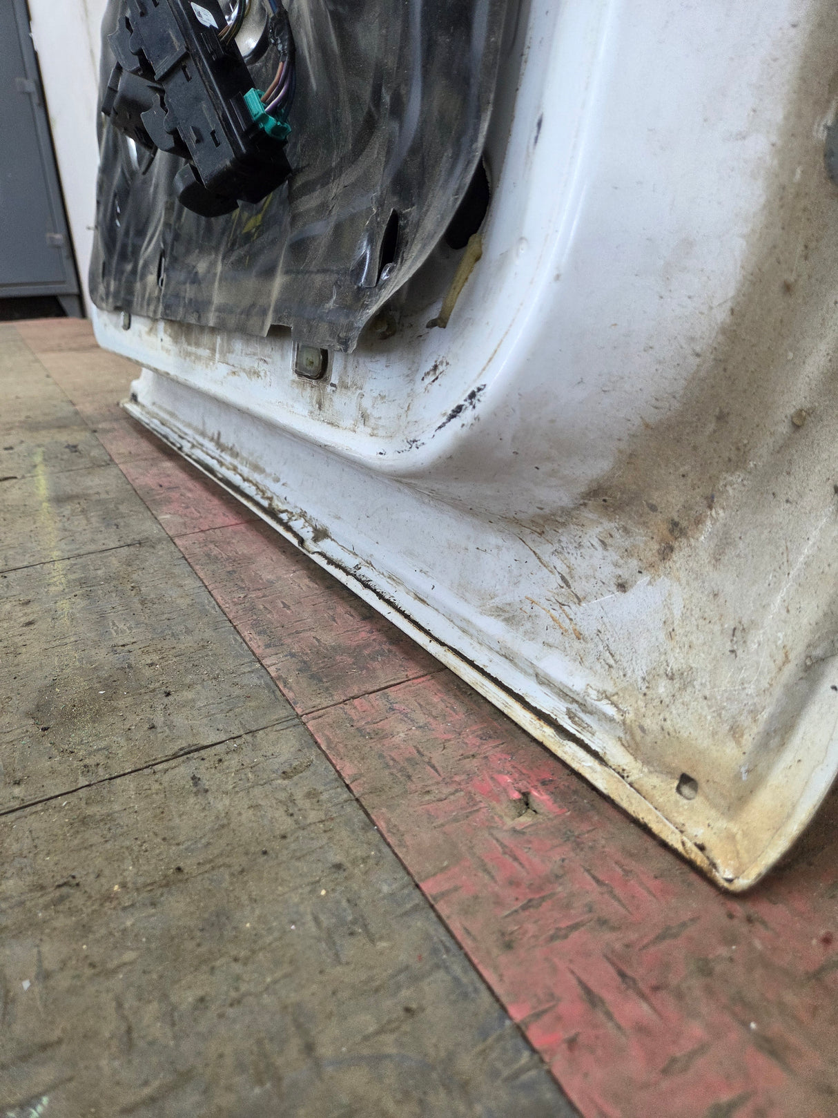 2009-2014 Ford F150 LH Driver Side Front Door
