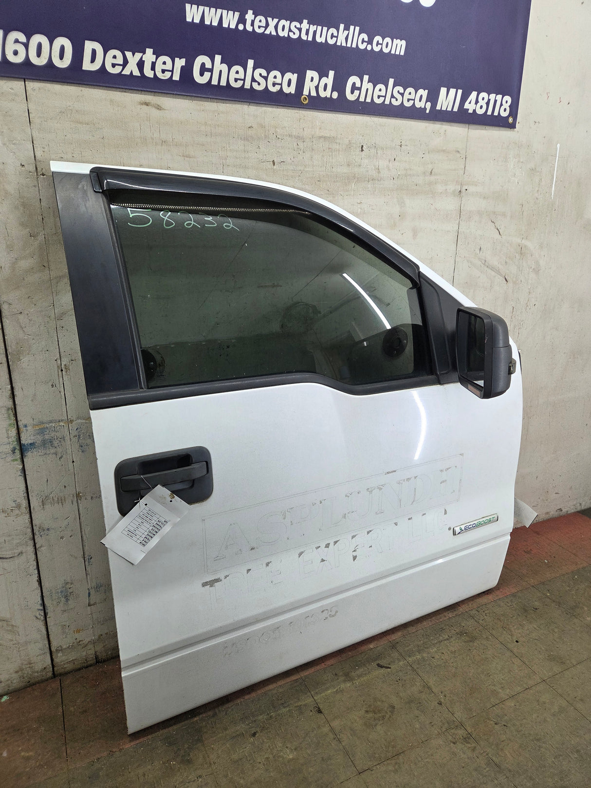 2009-2014 Ford F150 RH Passenger Side Front Door