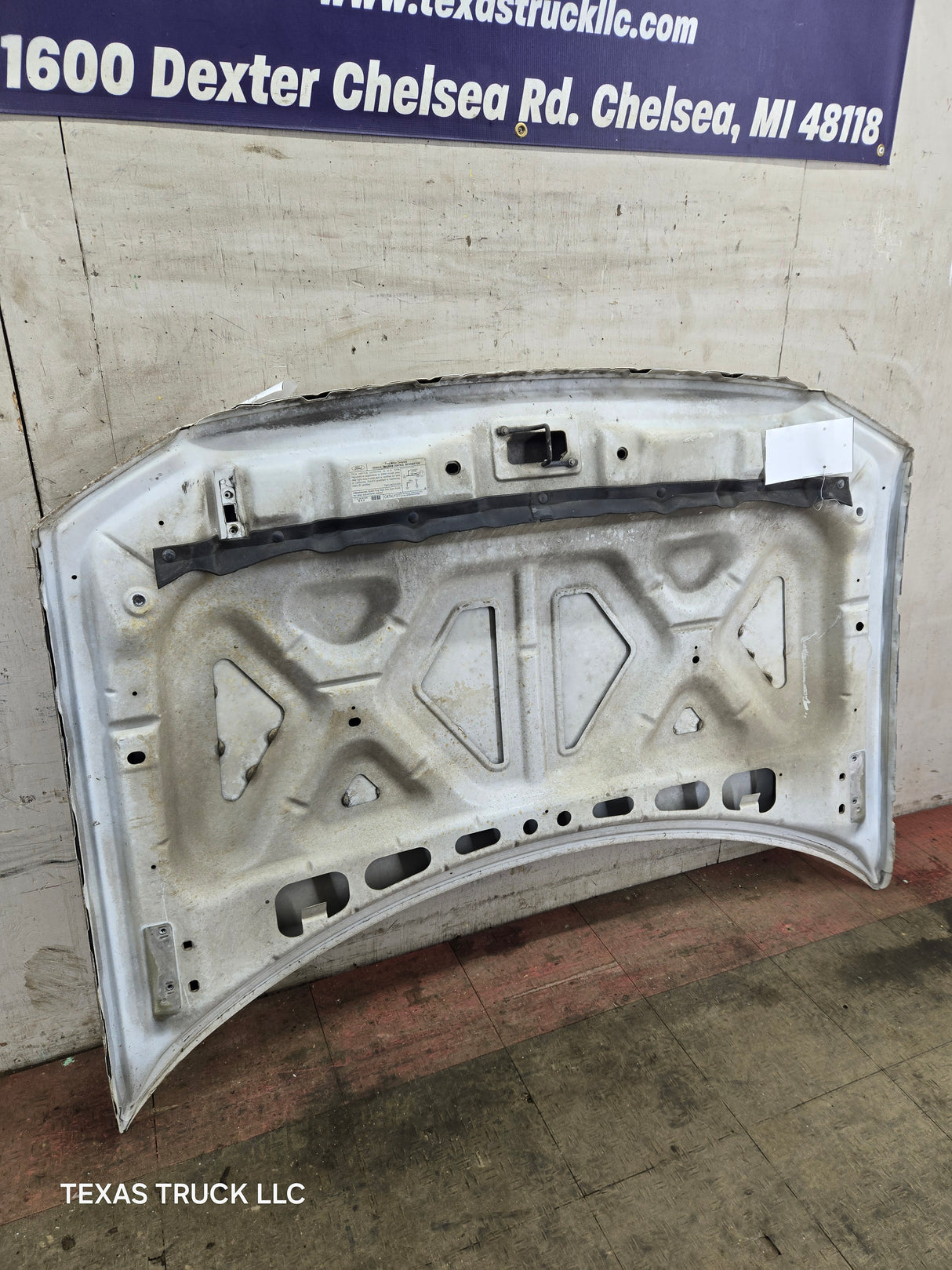 2004-2008 Ford F150 Hood