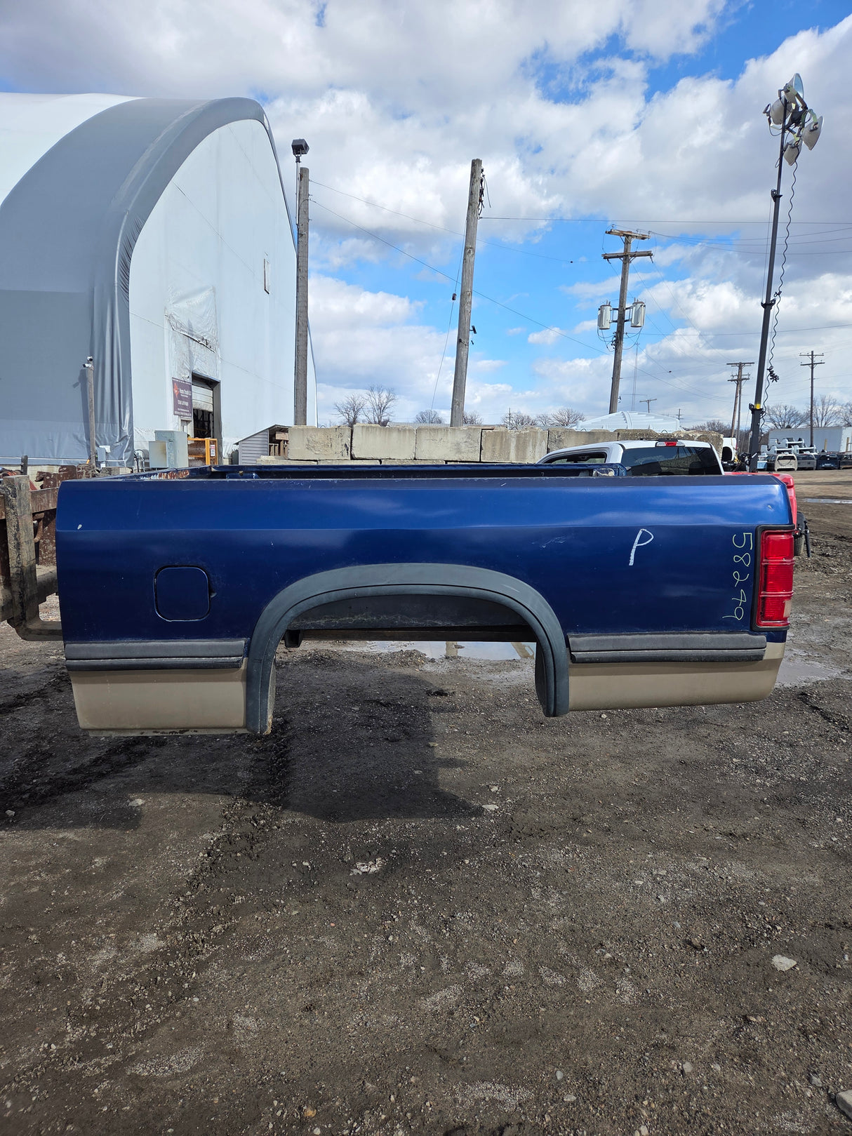 1994-1996 Dodge Dakota 2nd Gen 6' 6" Short Truck Bed