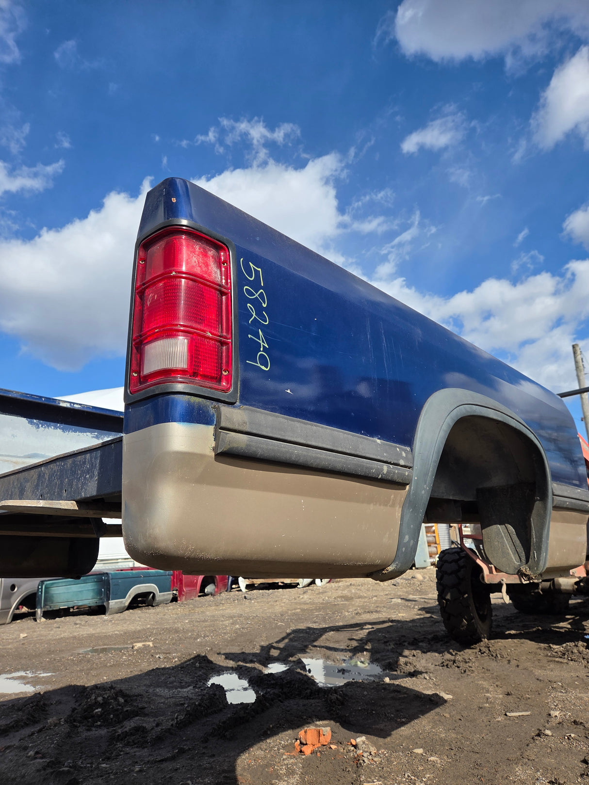 1994-1996 Dodge Dakota 2nd Gen 6' 6" Short Truck Bed