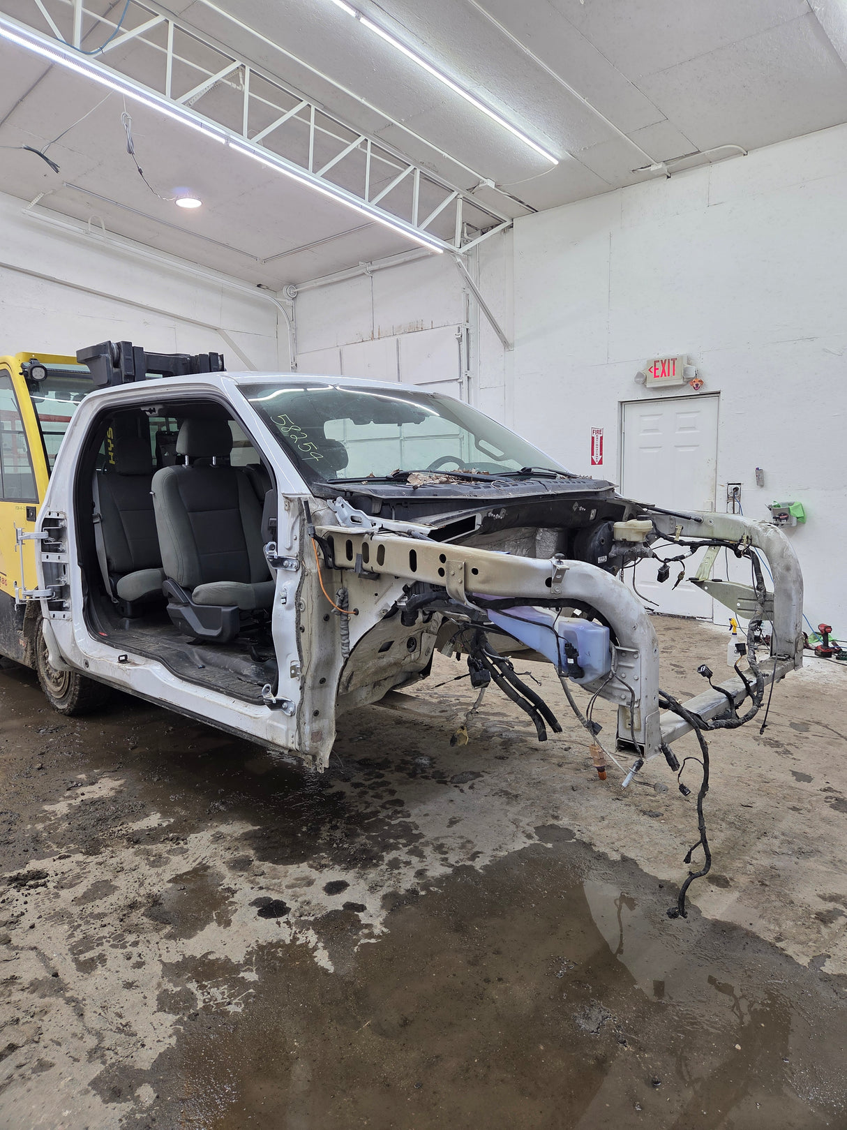 2015-2020 Ford F150 4 Door Extended Super Cab - Oxford White