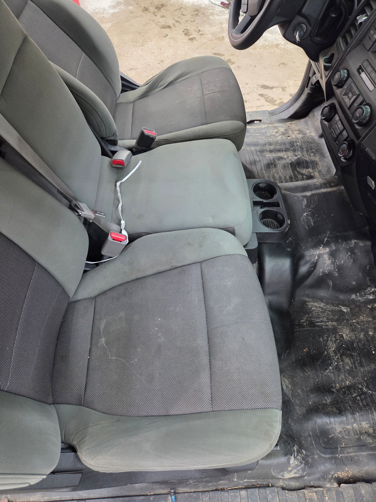 2015-2020 Ford F150 4 Door Extended Super Cab - Oxford White