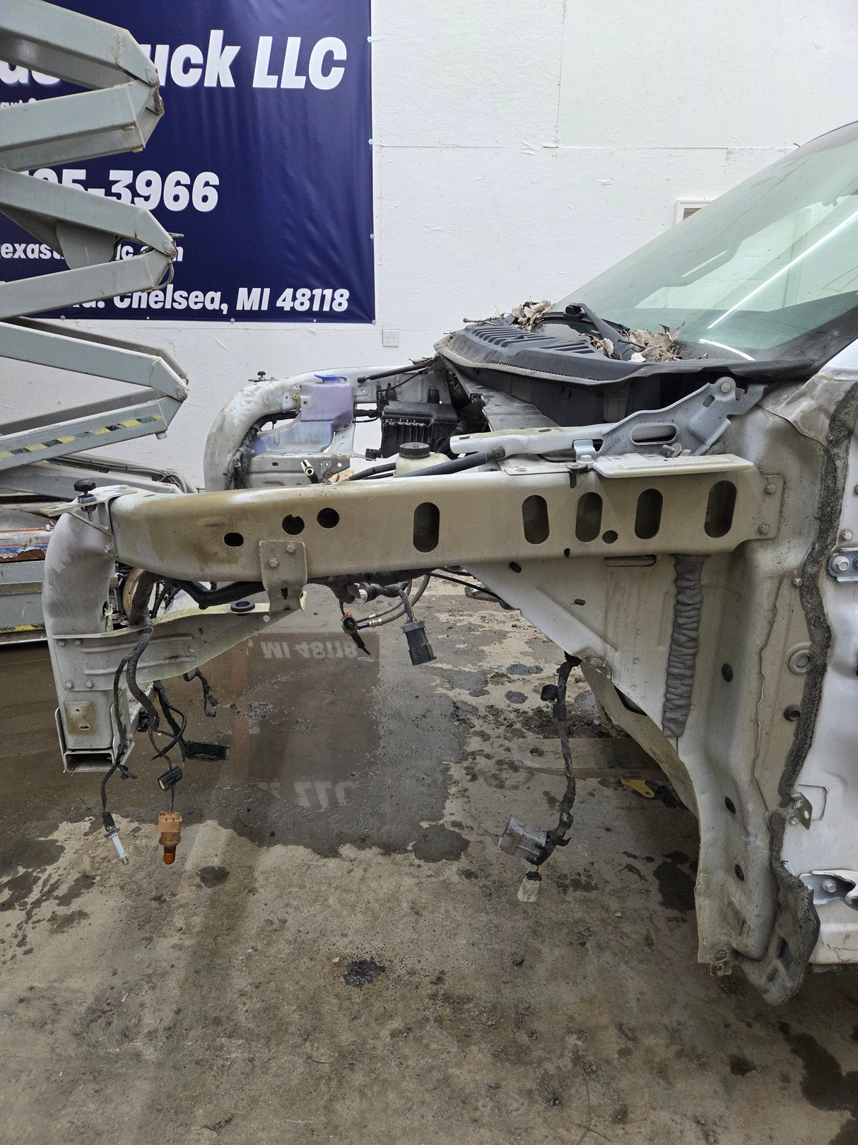 2015-2020 Ford F150 4 Door Extended Super Cab - Oxford White