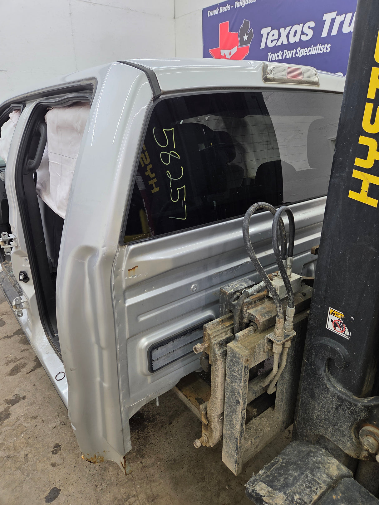 2009-2014 Ford F150 4 door Crew Cab Truck Cab