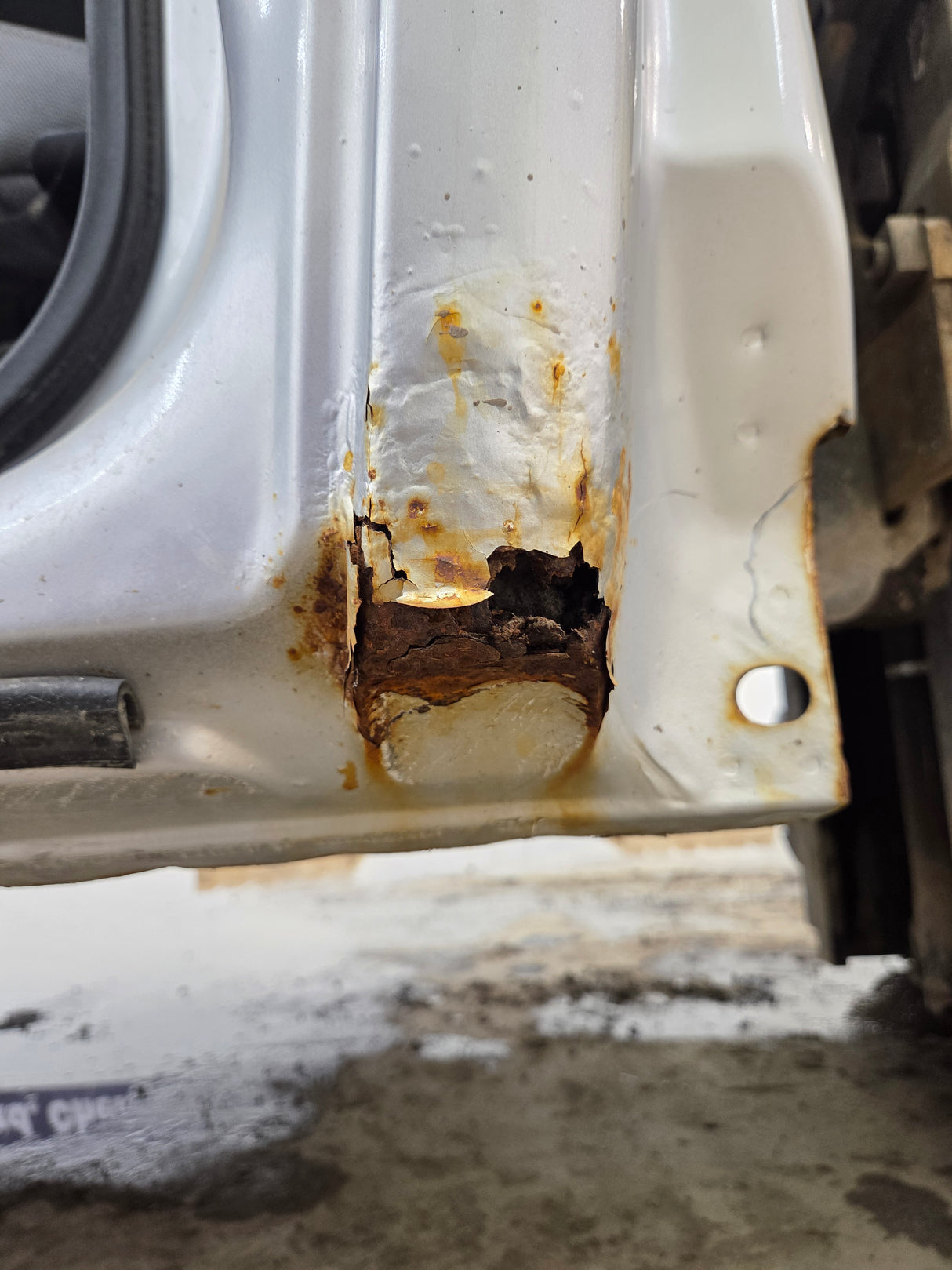2009-2014 Ford F150 4 door Crew Cab Truck Cab