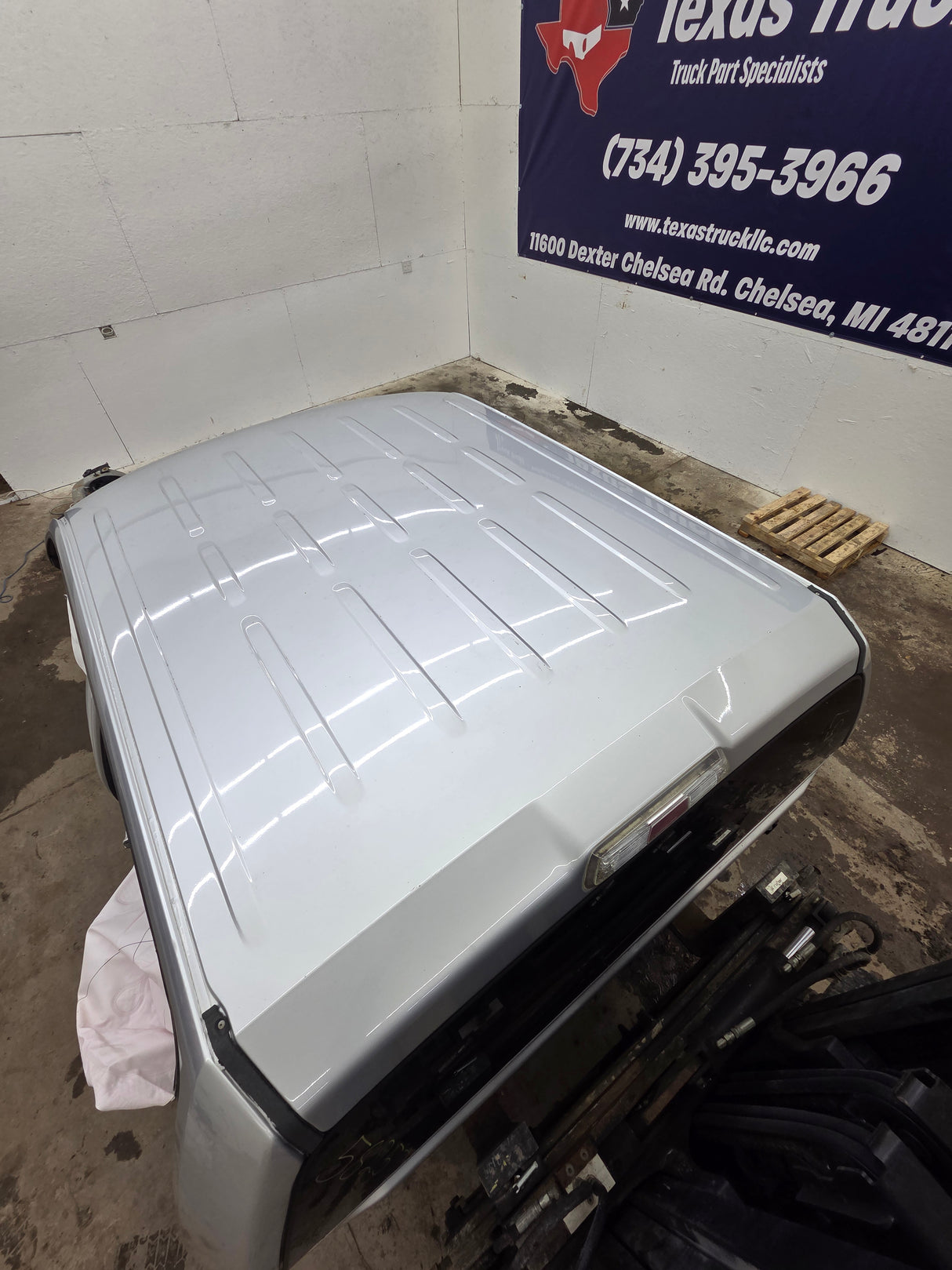 2009-2014 Ford F150 4 door Crew Cab Truck Cab