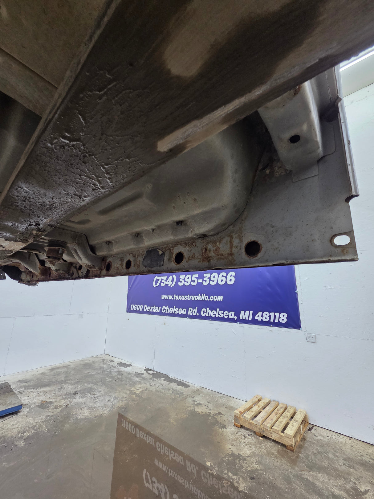 2009-2014 Ford F150 4 door Crew Cab Truck Cab