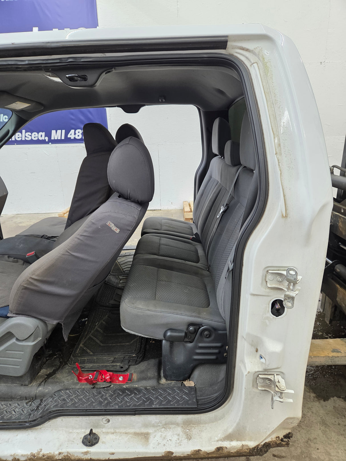 2009-2014 Ford F150 Extended Cab 4 Door Truck Cab