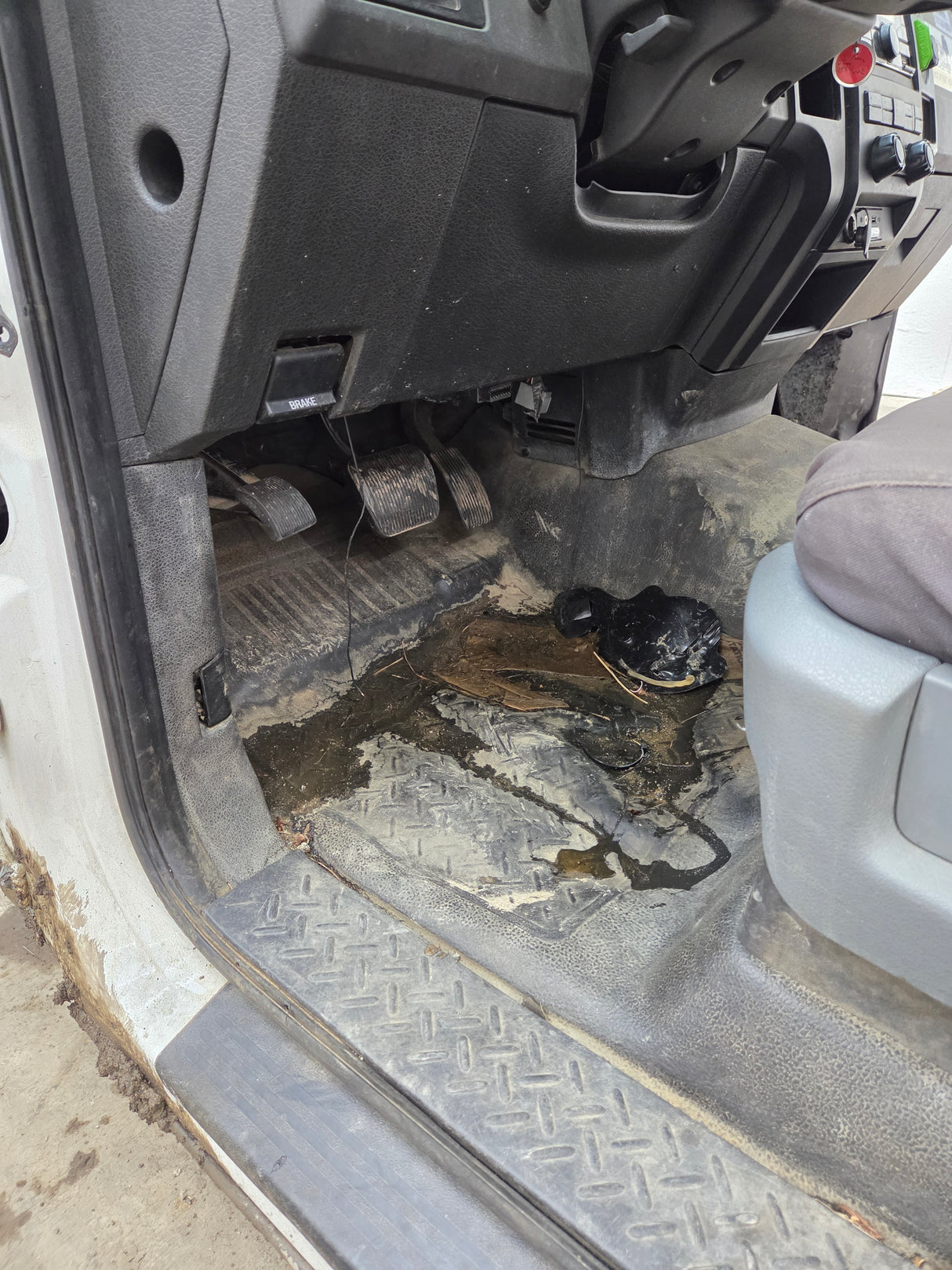 2009-2014 Ford F150 Extended Cab 4 Door Truck Cab
