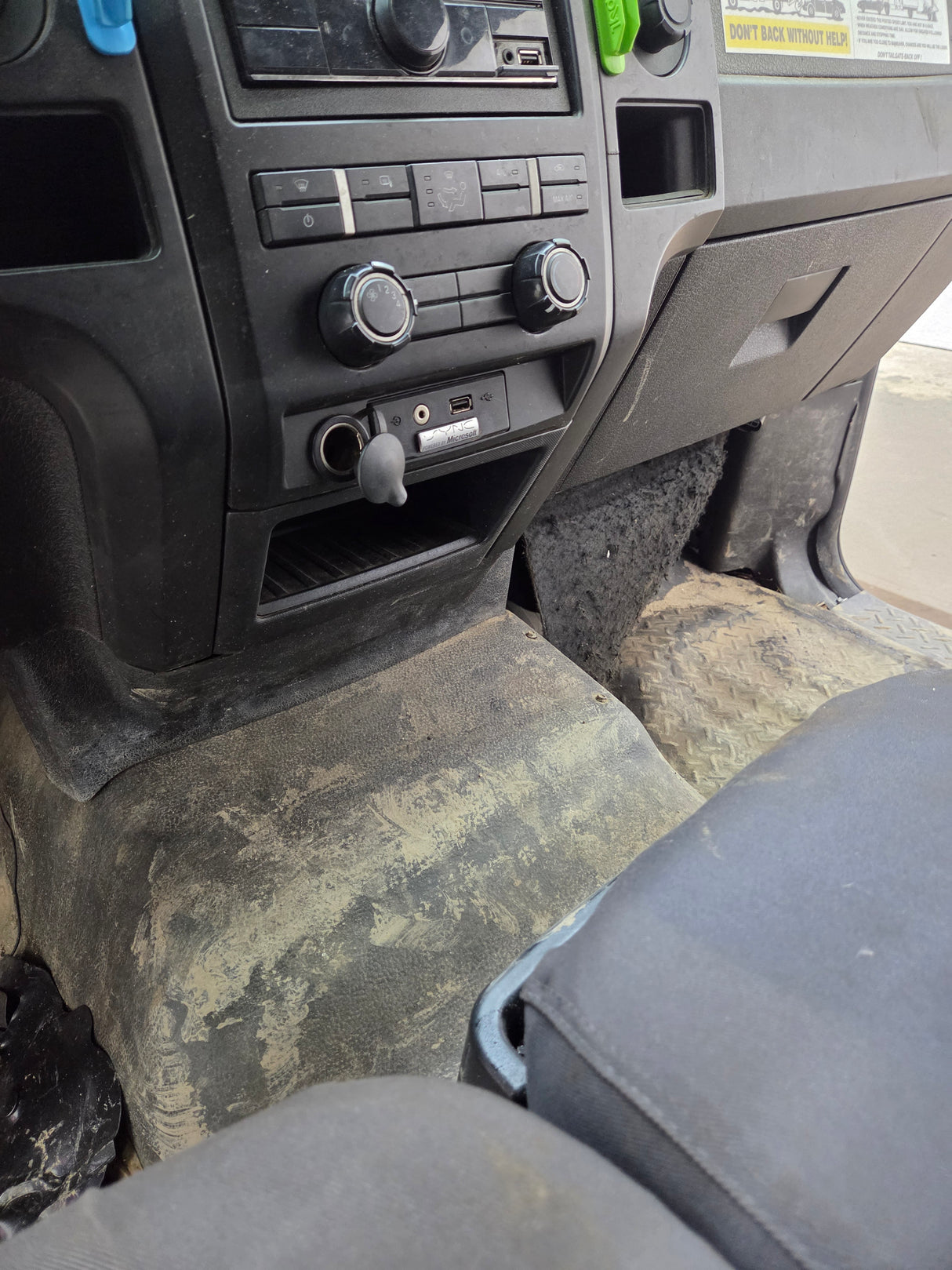 2009-2014 Ford F150 Extended Cab 4 Door Truck Cab