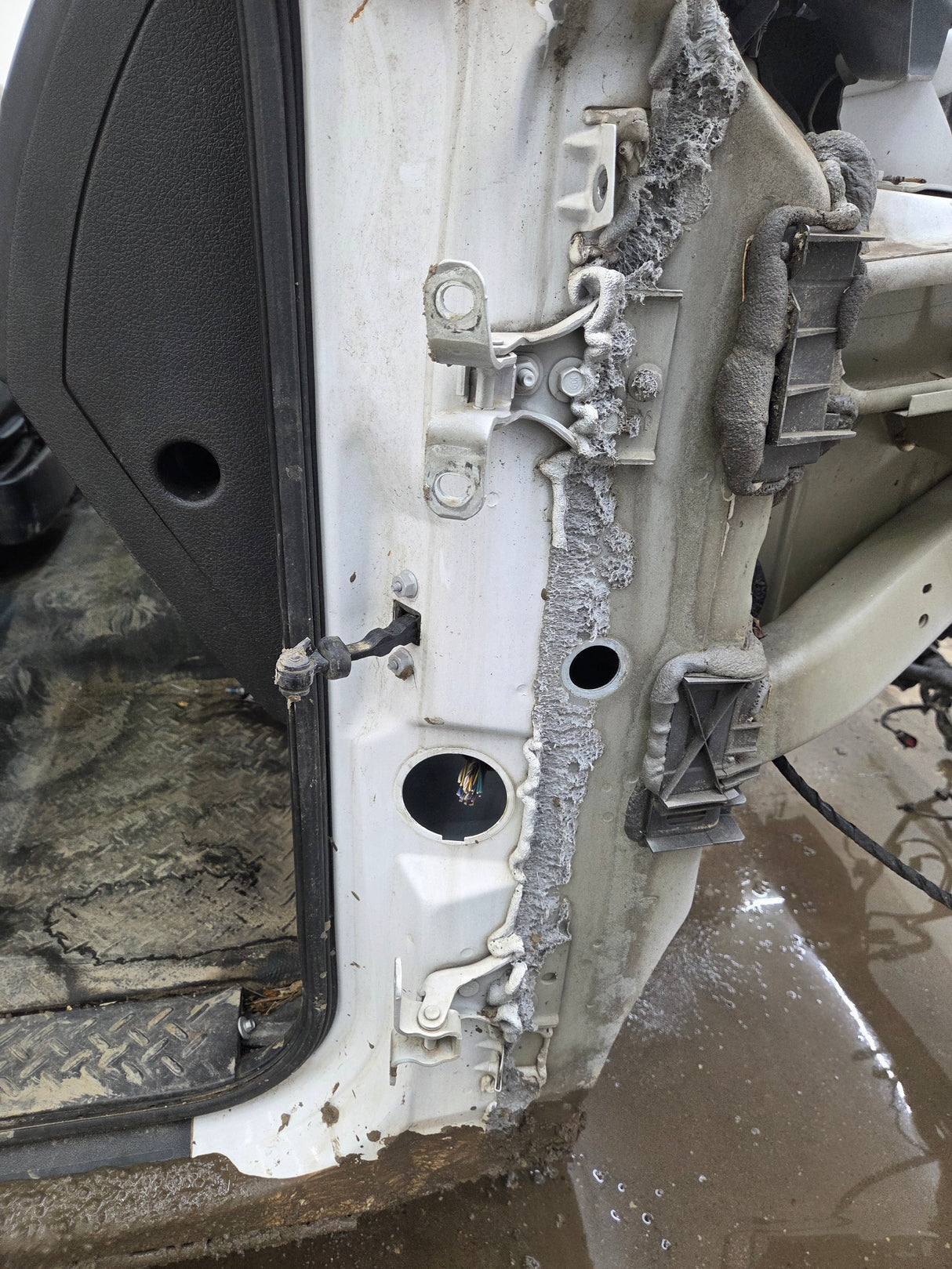 2009-2014 Ford F150 Extended Cab 4 Door Truck Cab
