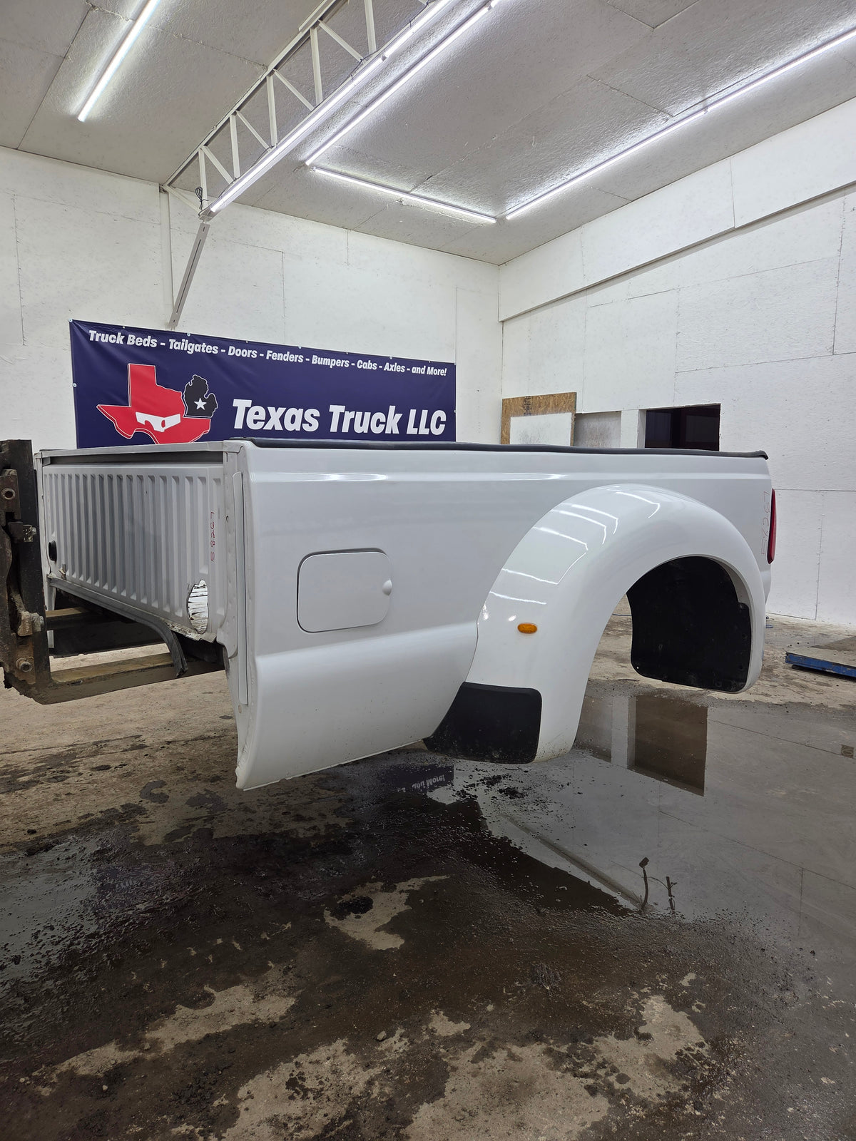 2011-2016 Ford F330 F450 F550 Super Duty 8' Dually Truck Bed