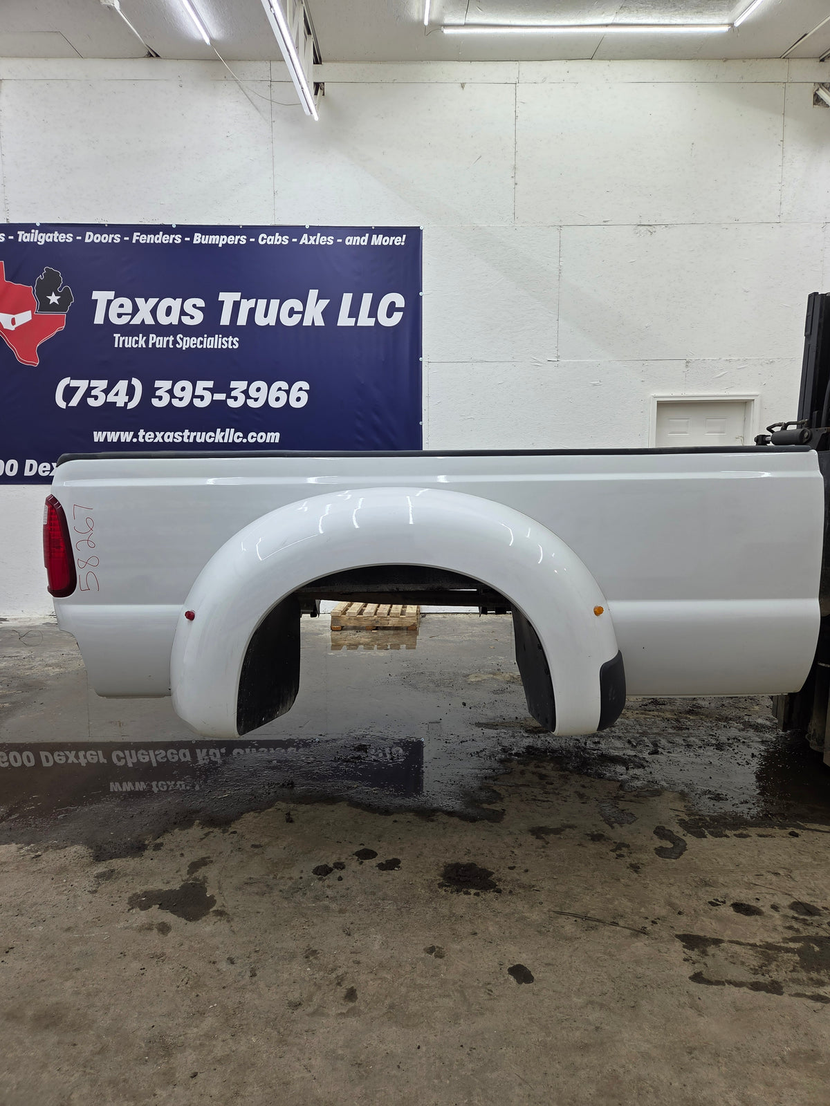 2011-2016 Ford F330 F450 F550 Super Duty 8' Dually Truck Bed