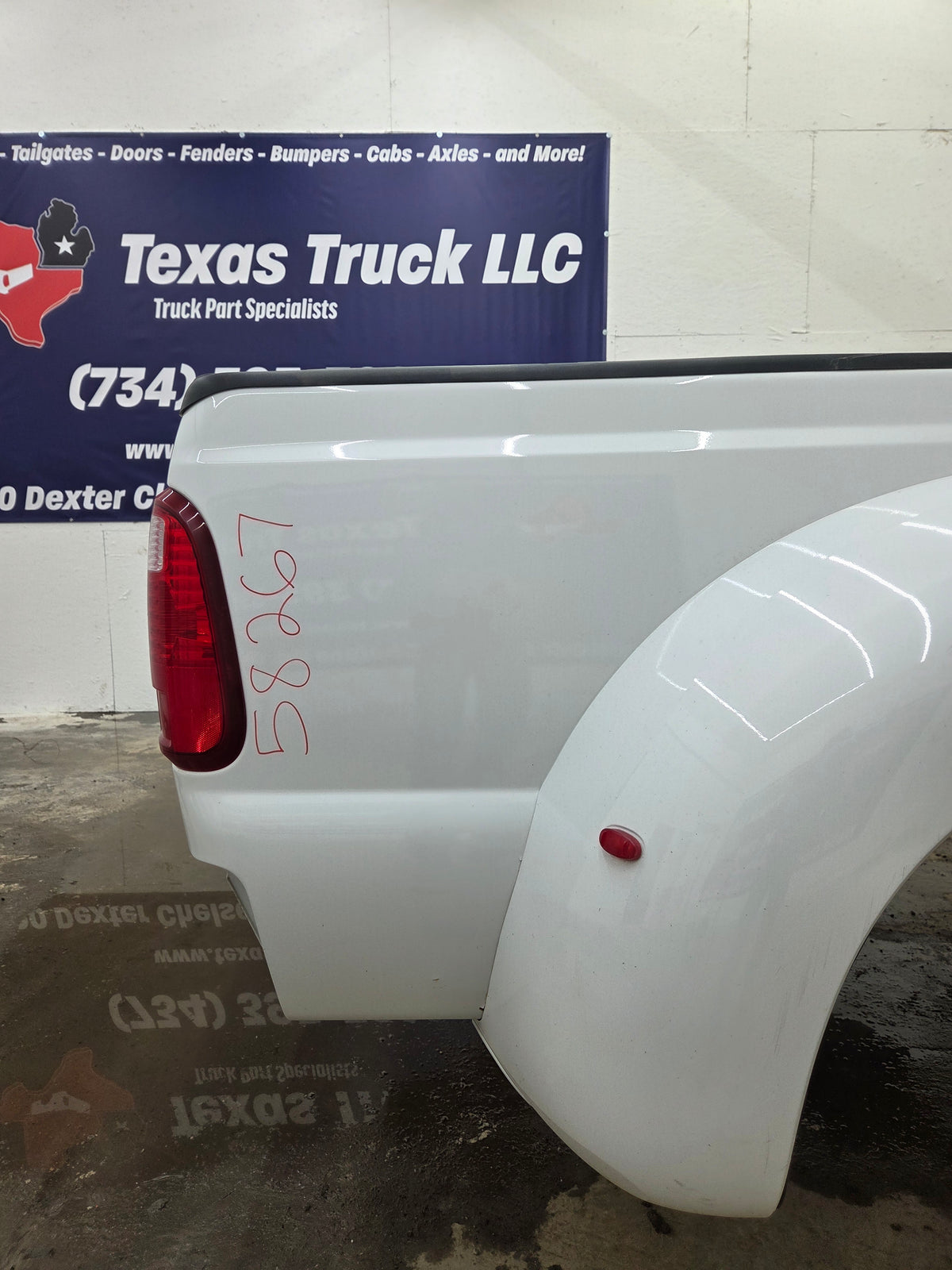 2011-2016 Ford F330 F450 F550 Super Duty 8' Dually Truck Bed