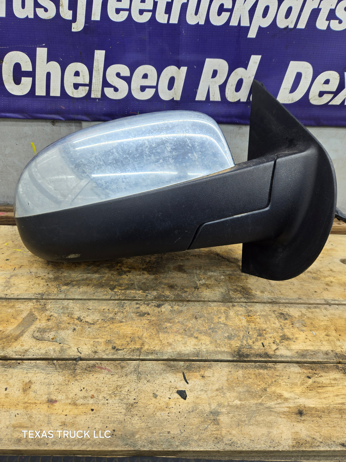 2007-2013 Chevrolet Silverado GMC Sierra 1500 2500 Right Side Passenger Side Power Mirror