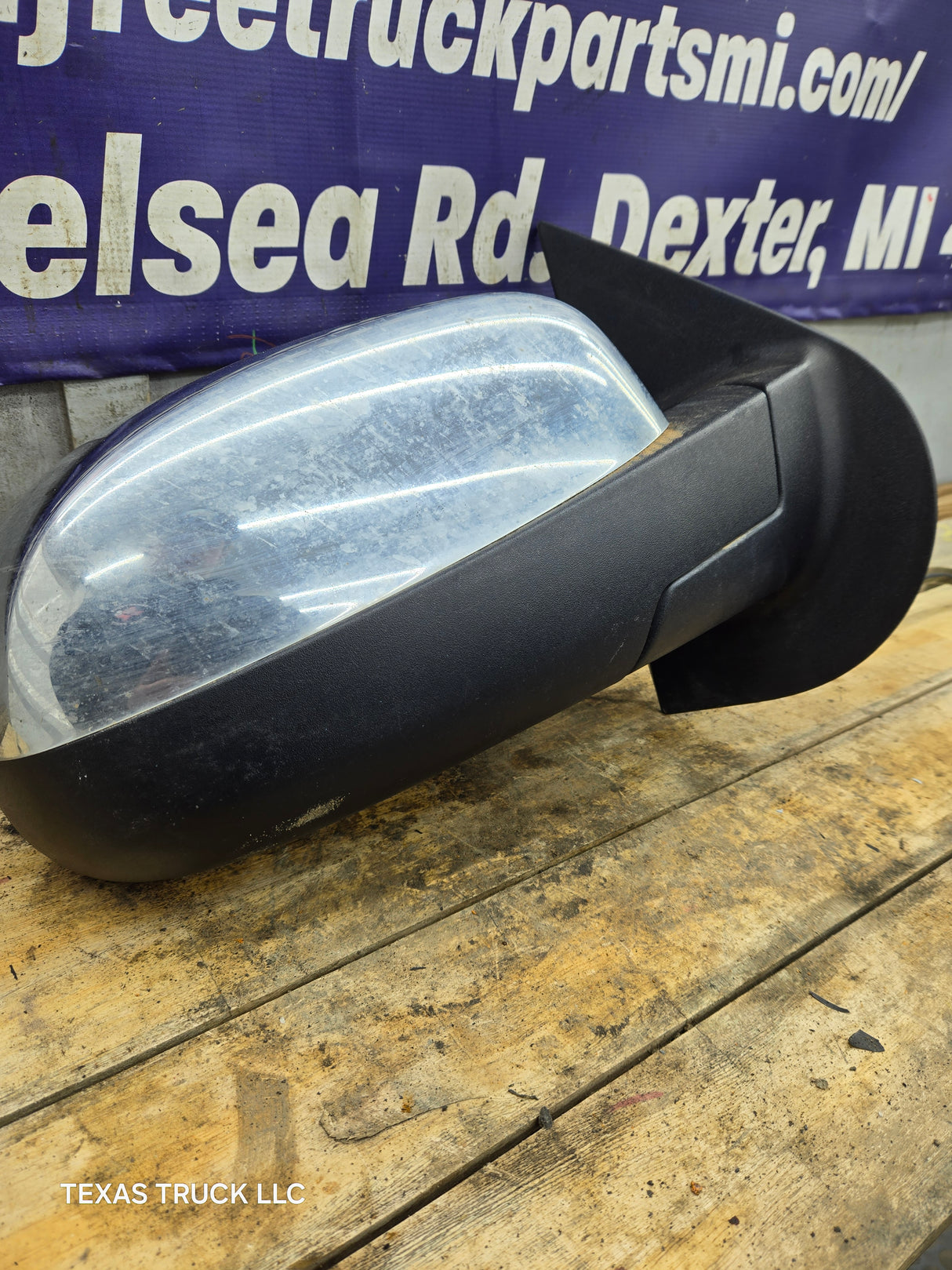 2007-2013 Chevrolet Silverado GMC Sierra 1500 2500 Right Side Passenger Side Power Mirror