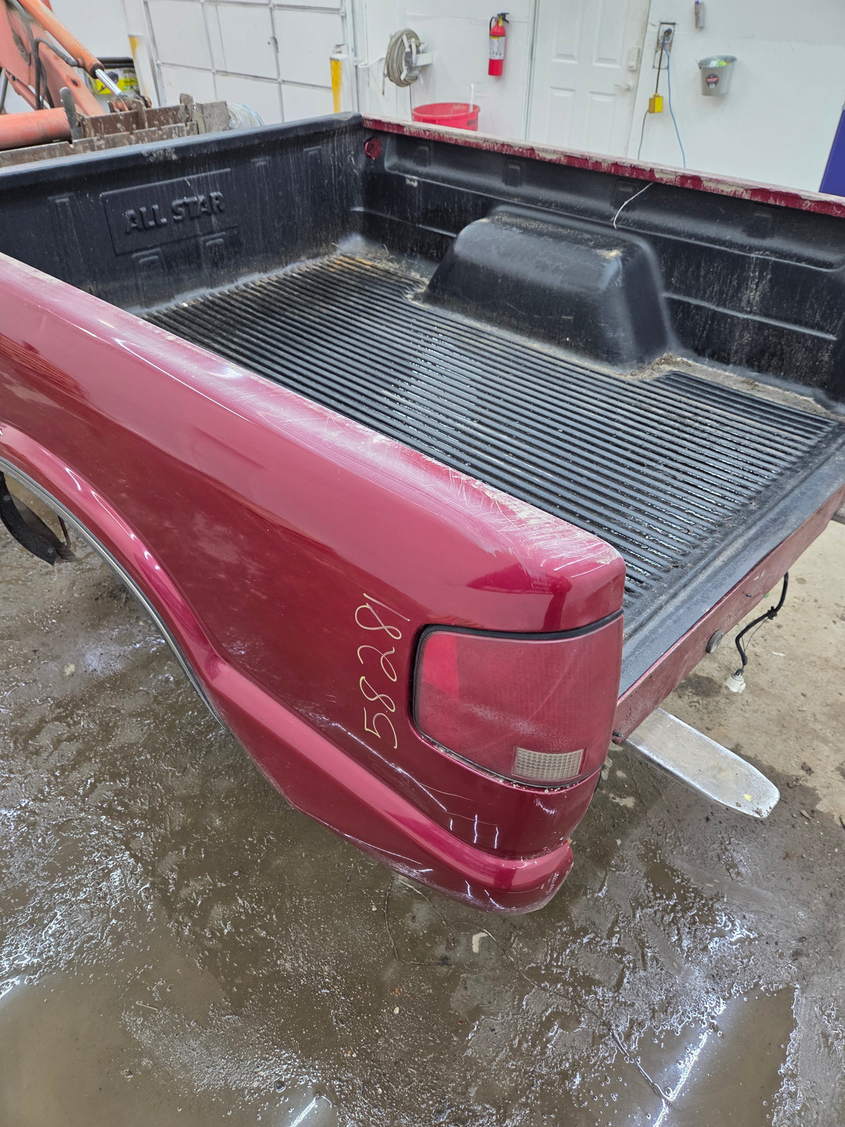 1994-2004 Chevrolet S10 GMC Sonoma 6' Short Truck Bed