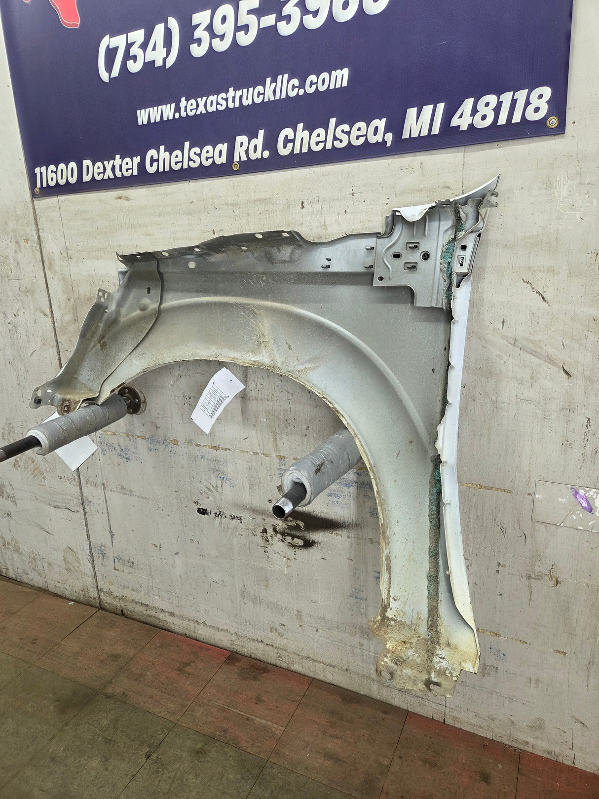 2011-2016 Ford Super Duty F250 F350 RH Passenger Side Front Fender - Oxford White