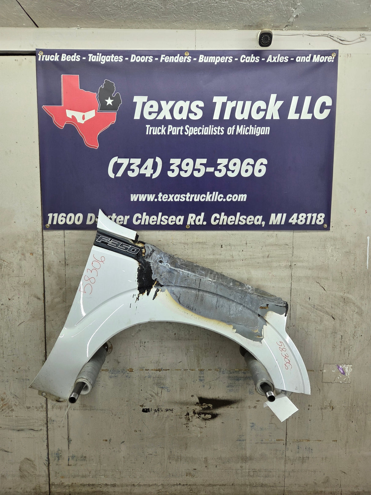 2011-2016 Ford Super Duty F250 F350 RH Passenger Side Front Fender Quarter Panel - Oxford White