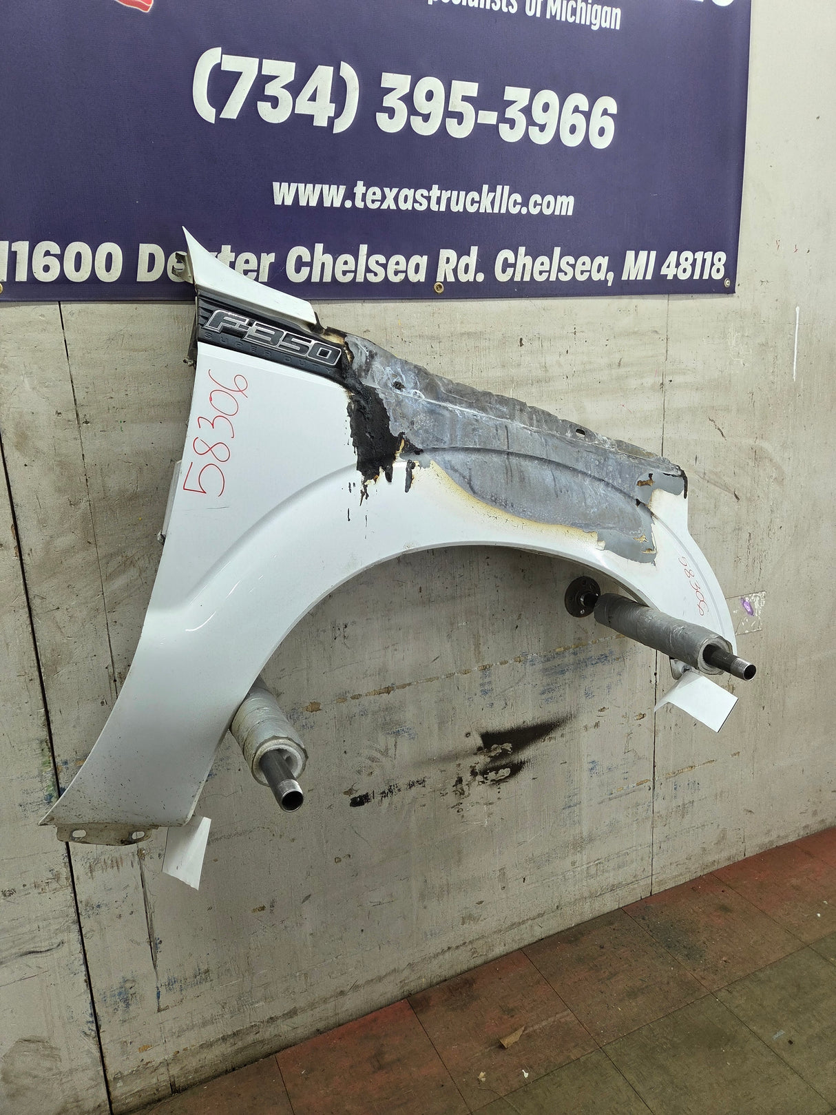 2011-2016 Ford Super Duty F250 F350 RH Passenger Side Front Fender Quarter Panel - Oxford White