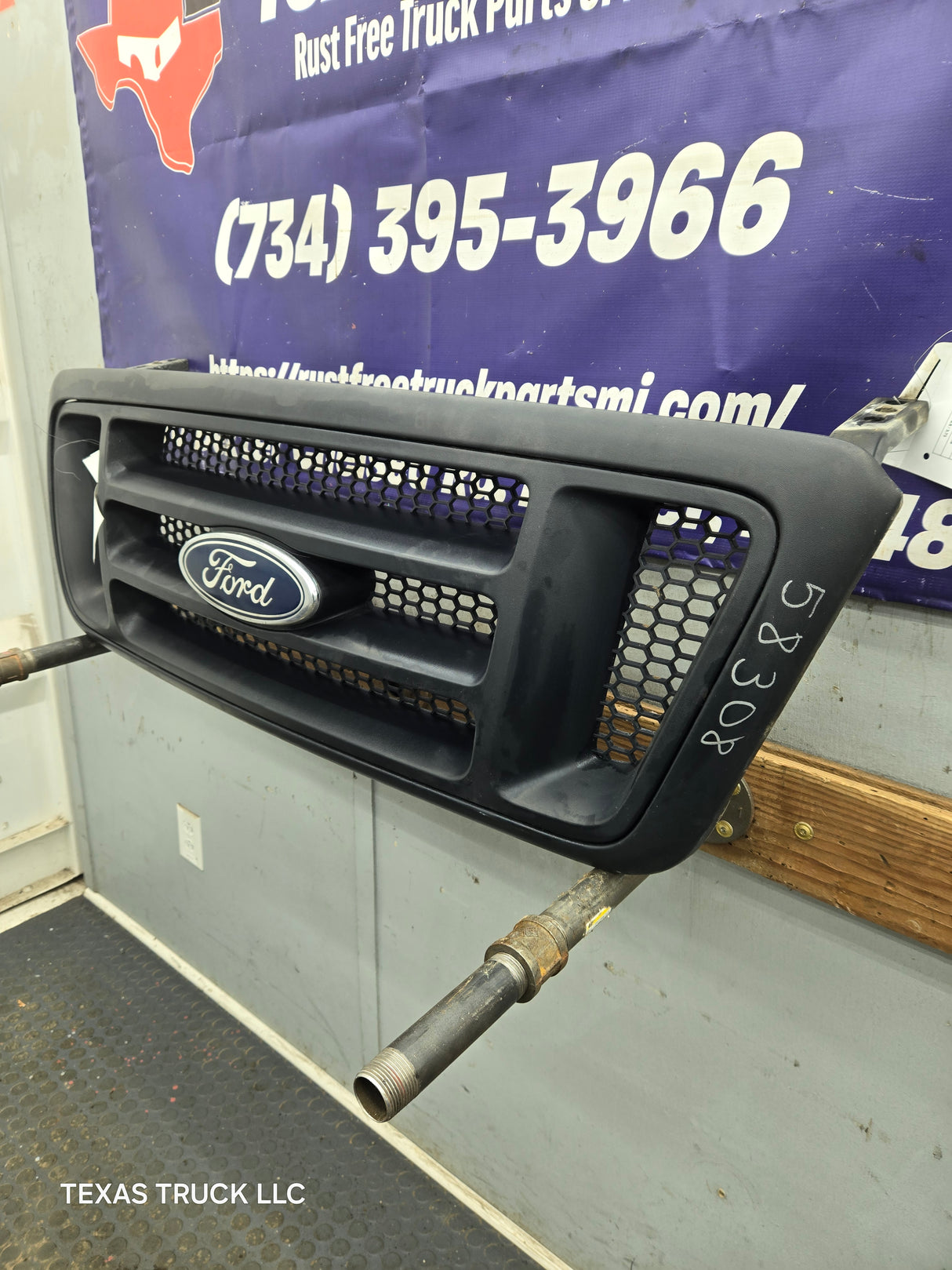 2004-2008 Ford F150 Grill XL - Black 5L3Z8200EA