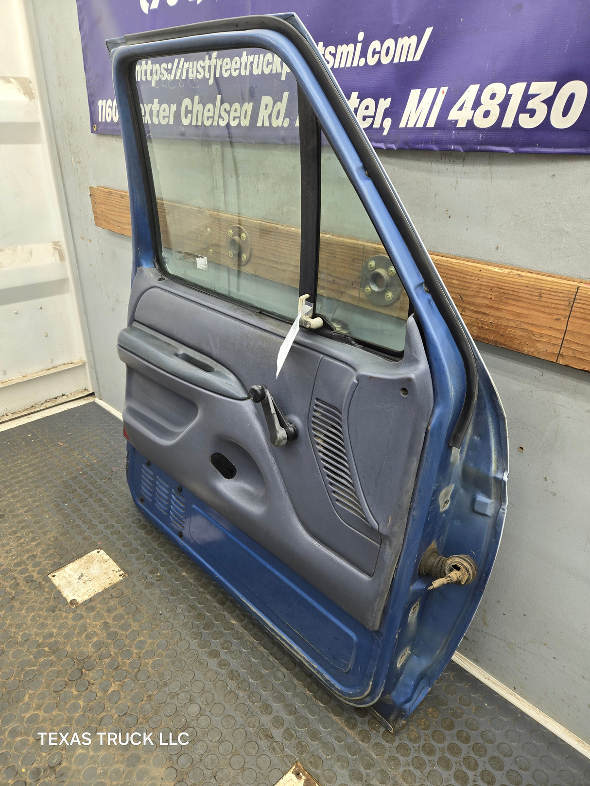 1980-1991 Ford F Series F250 F350 F450 F550 LH Driver Side Front Door