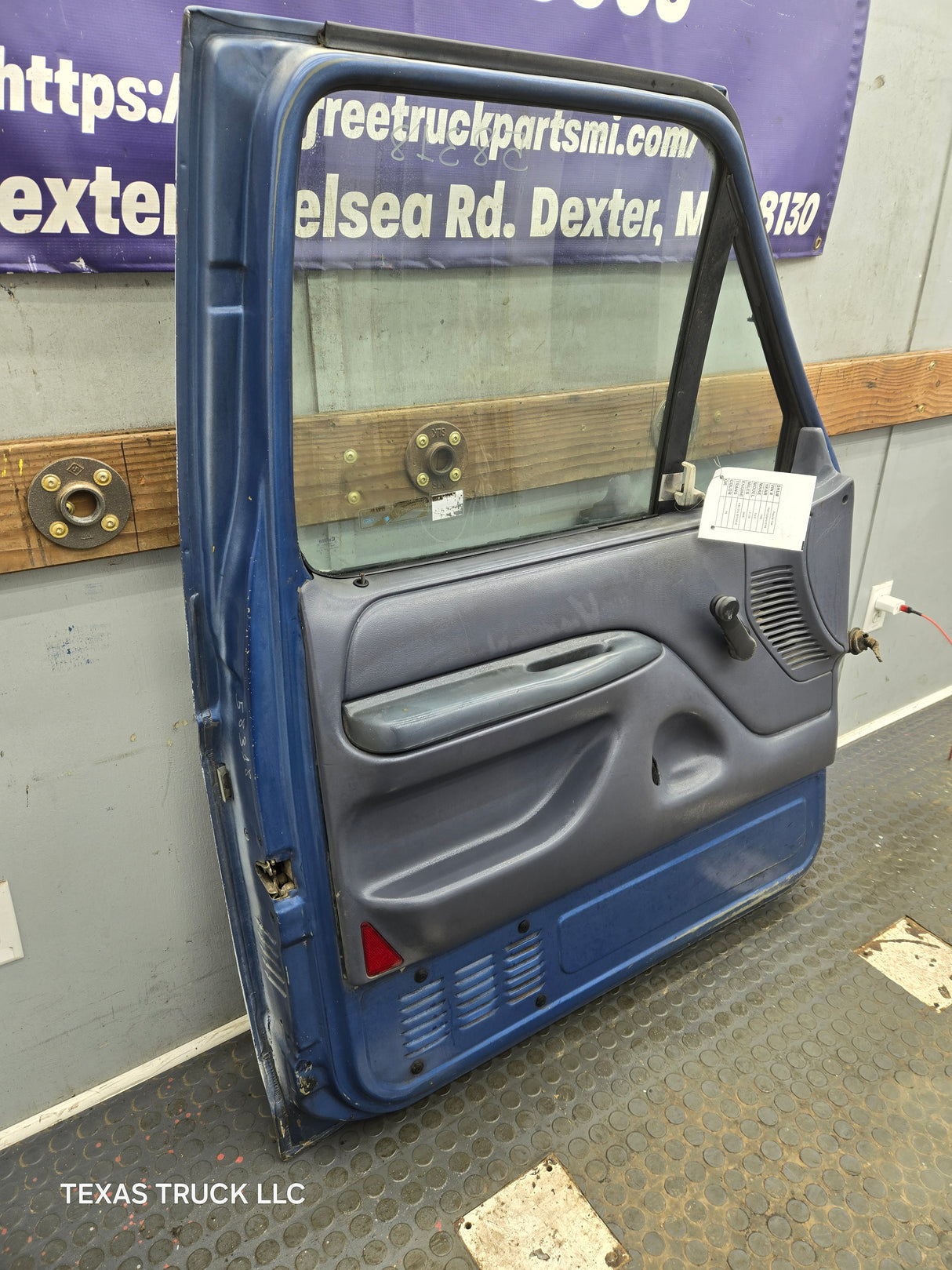 1980-1991 Ford F Series F250 F350 F450 F550 LH Driver Side Front Door