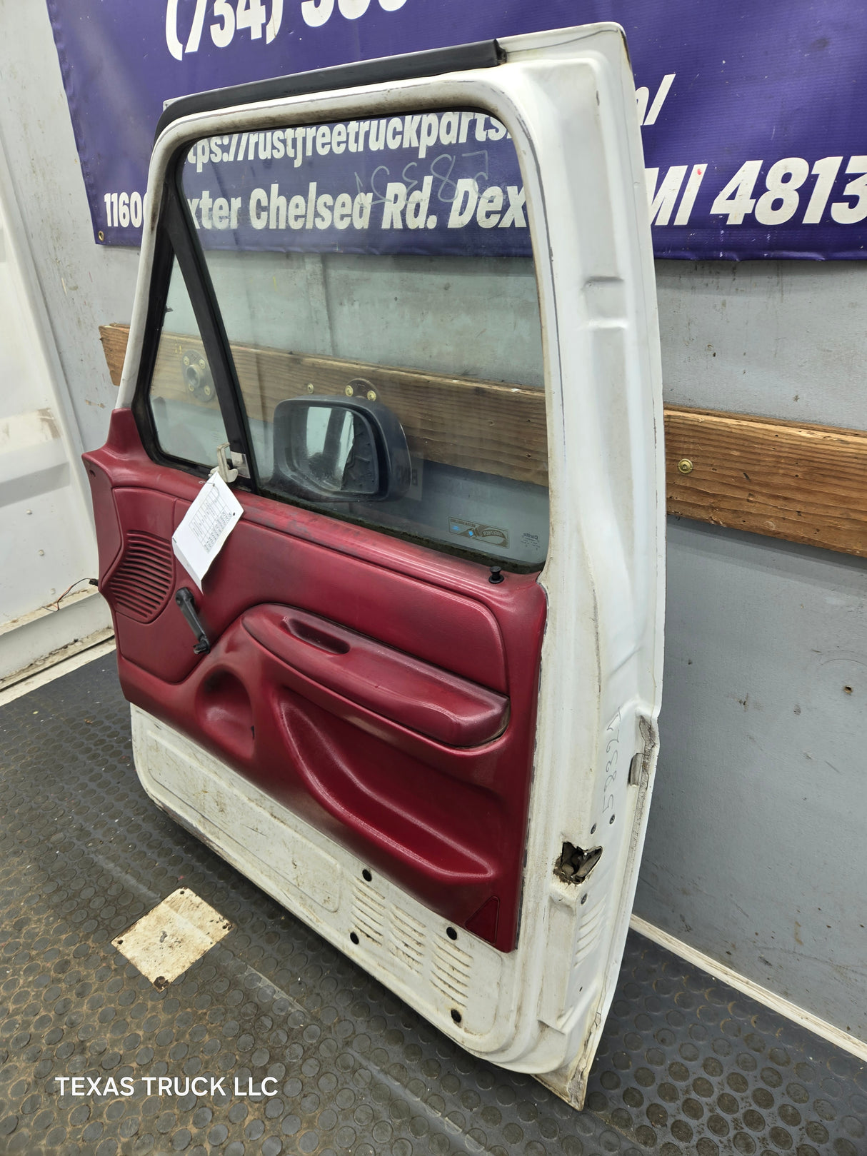 1987-1997 Ford F Series F250 F350 F450 F550 RH Passenger Side Front Door