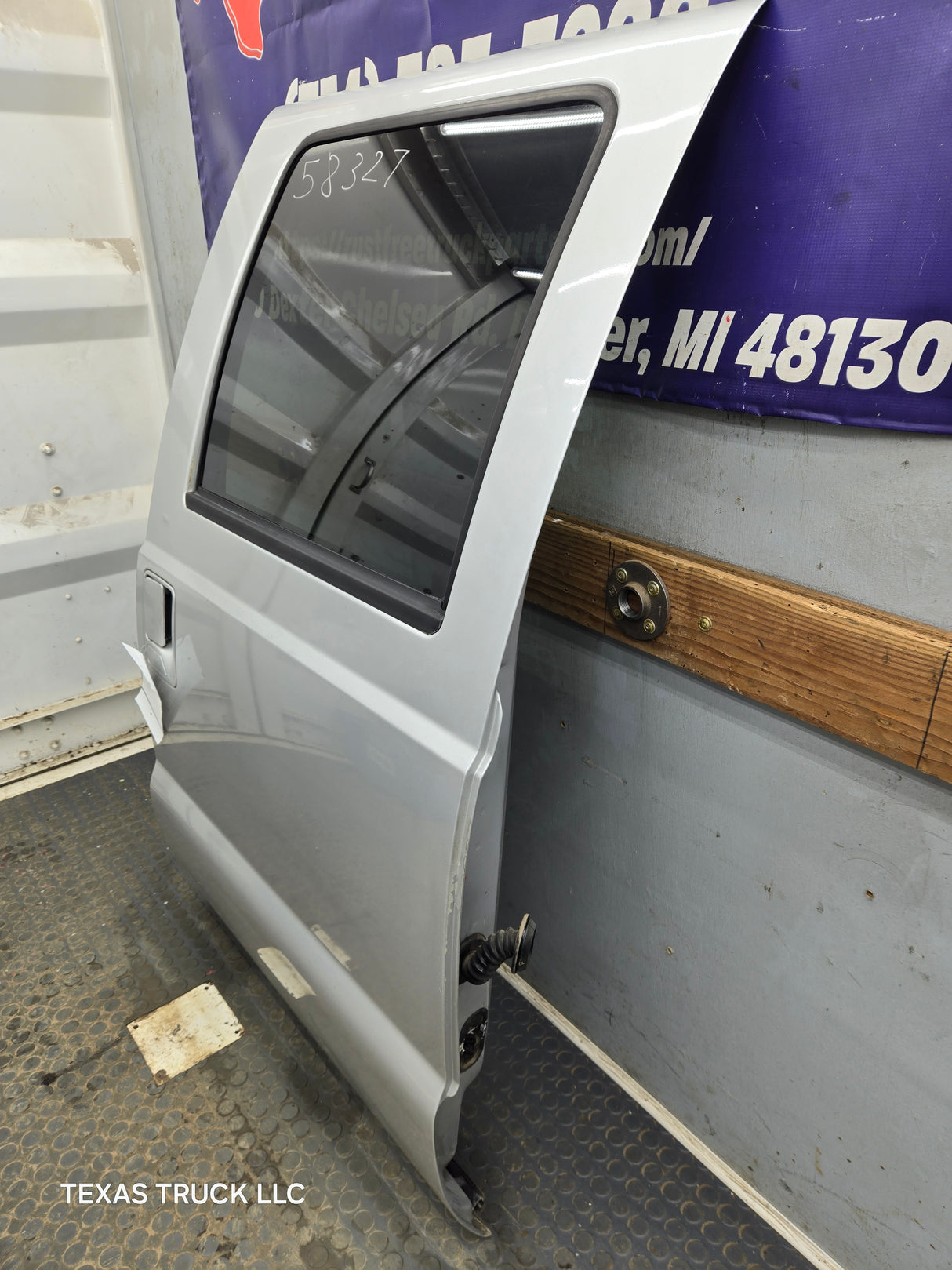 1999-2011 Ford Super Duty RH Passenger Side Rear Crew Cab Door F250 F350 F450 F550